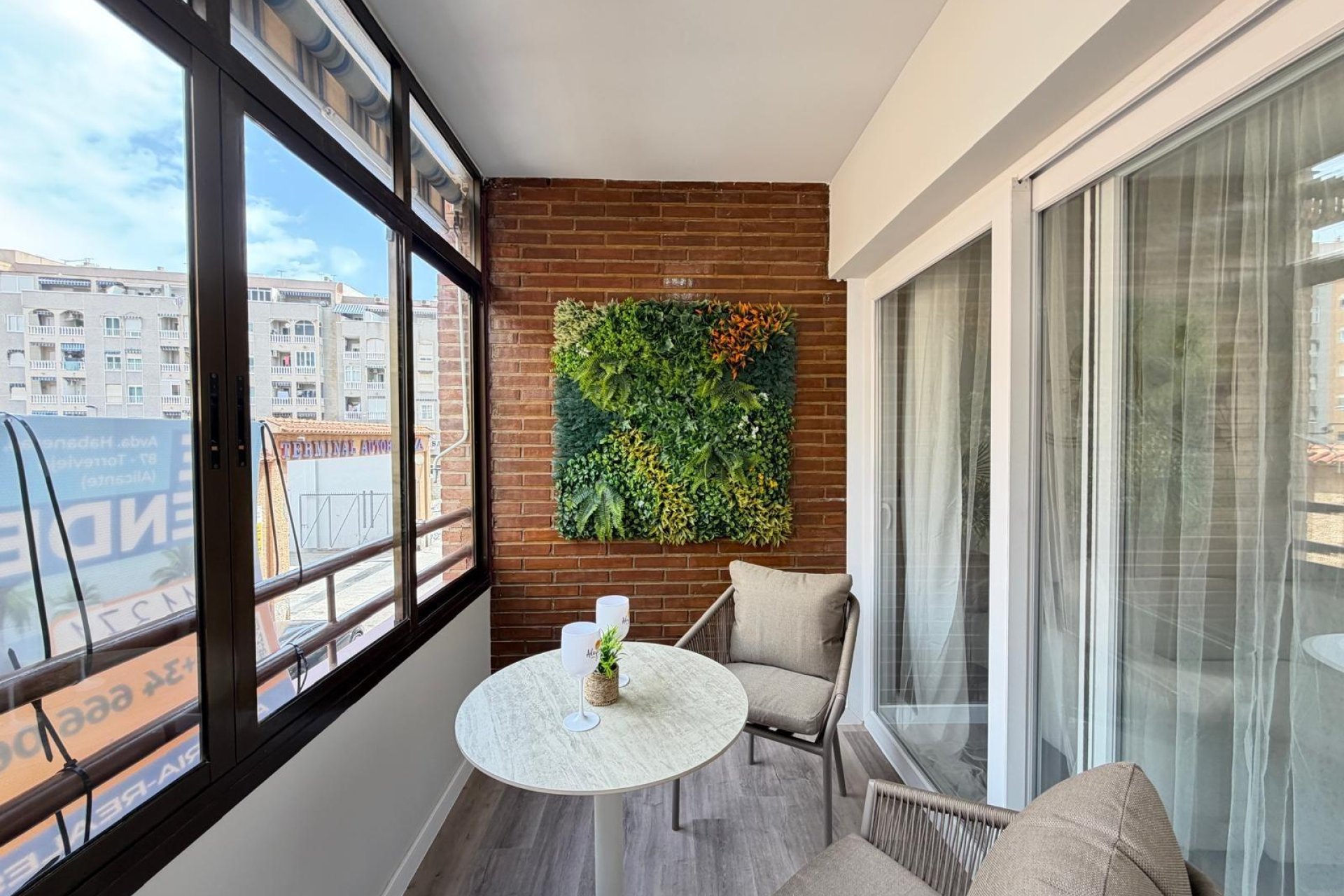 Revente - Apartment -
Torrevieja - Estacion De Autobuses