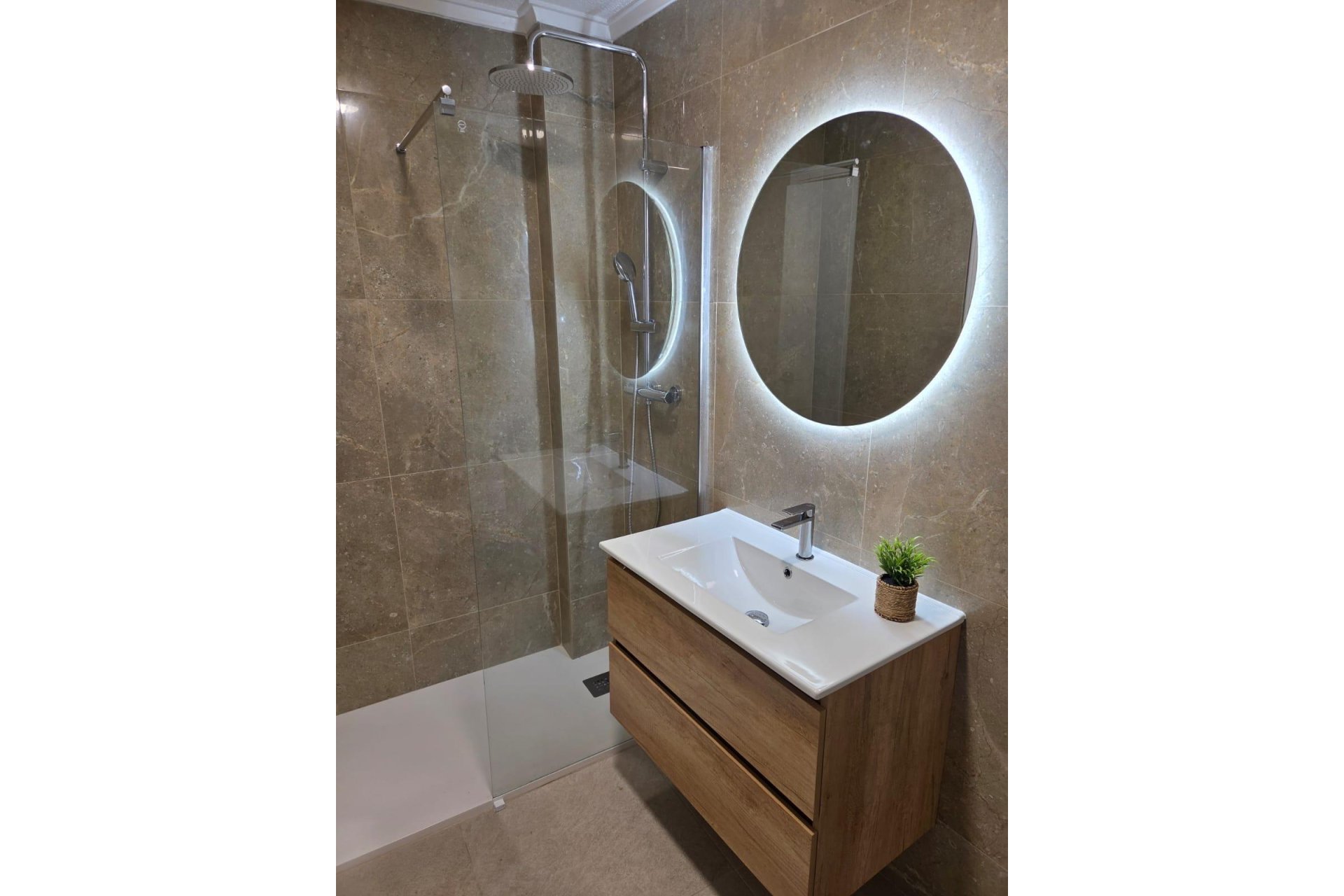 Revente - Apartment -
Torrevieja - Estacion De Autobuses