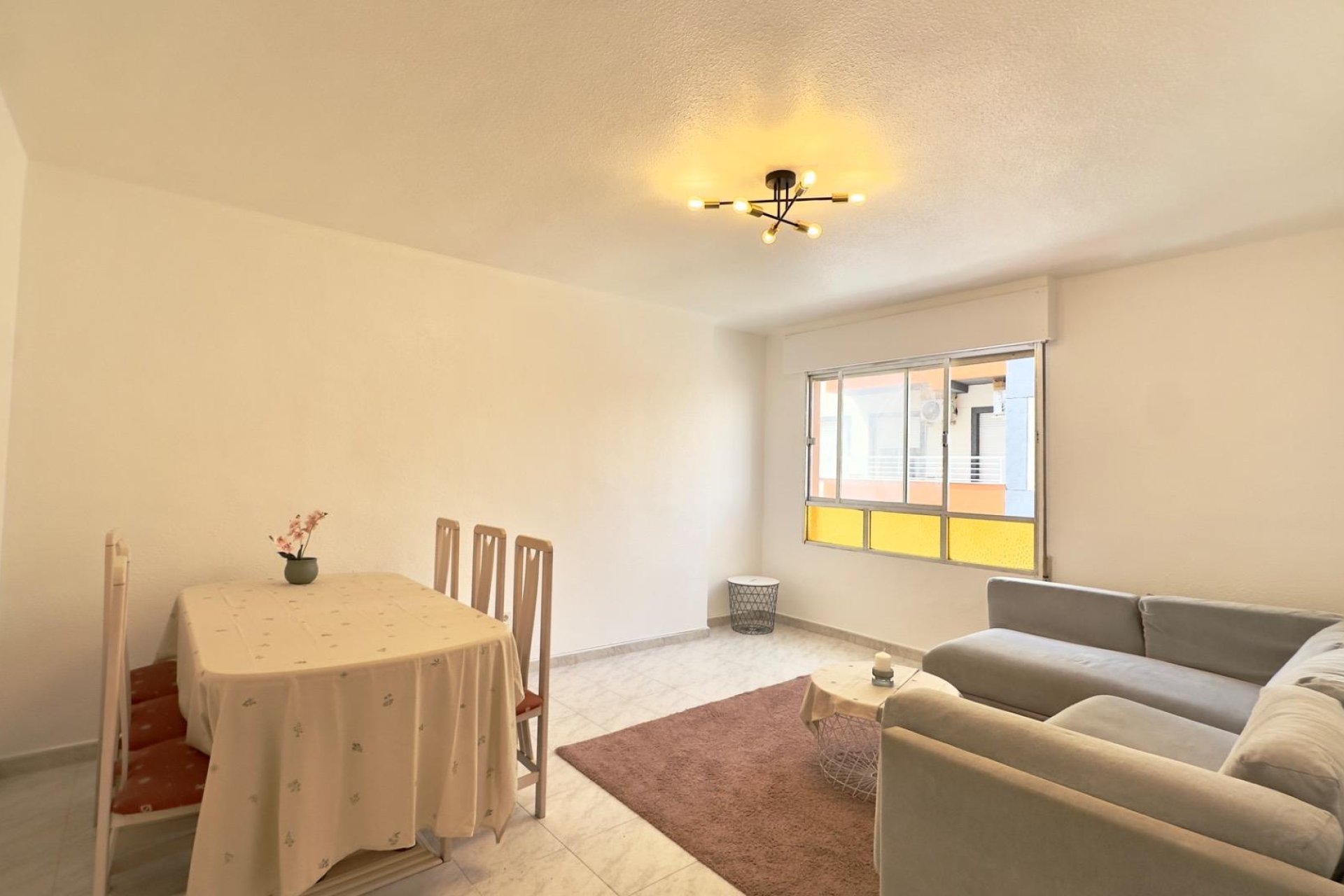 Revente - Apartment -
Torrevieja - Estacion De Autobuses