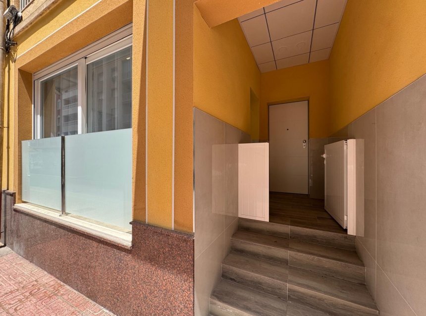 Revente - Apartment -
Torrevieja - Estacion De Autobuses