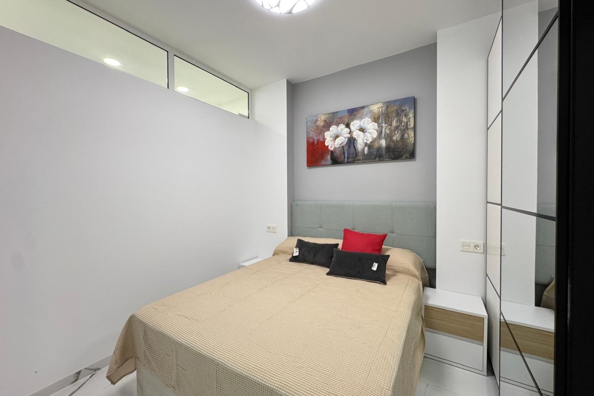 Revente - Apartment -
Torrevieja - Estacion De Autobuses