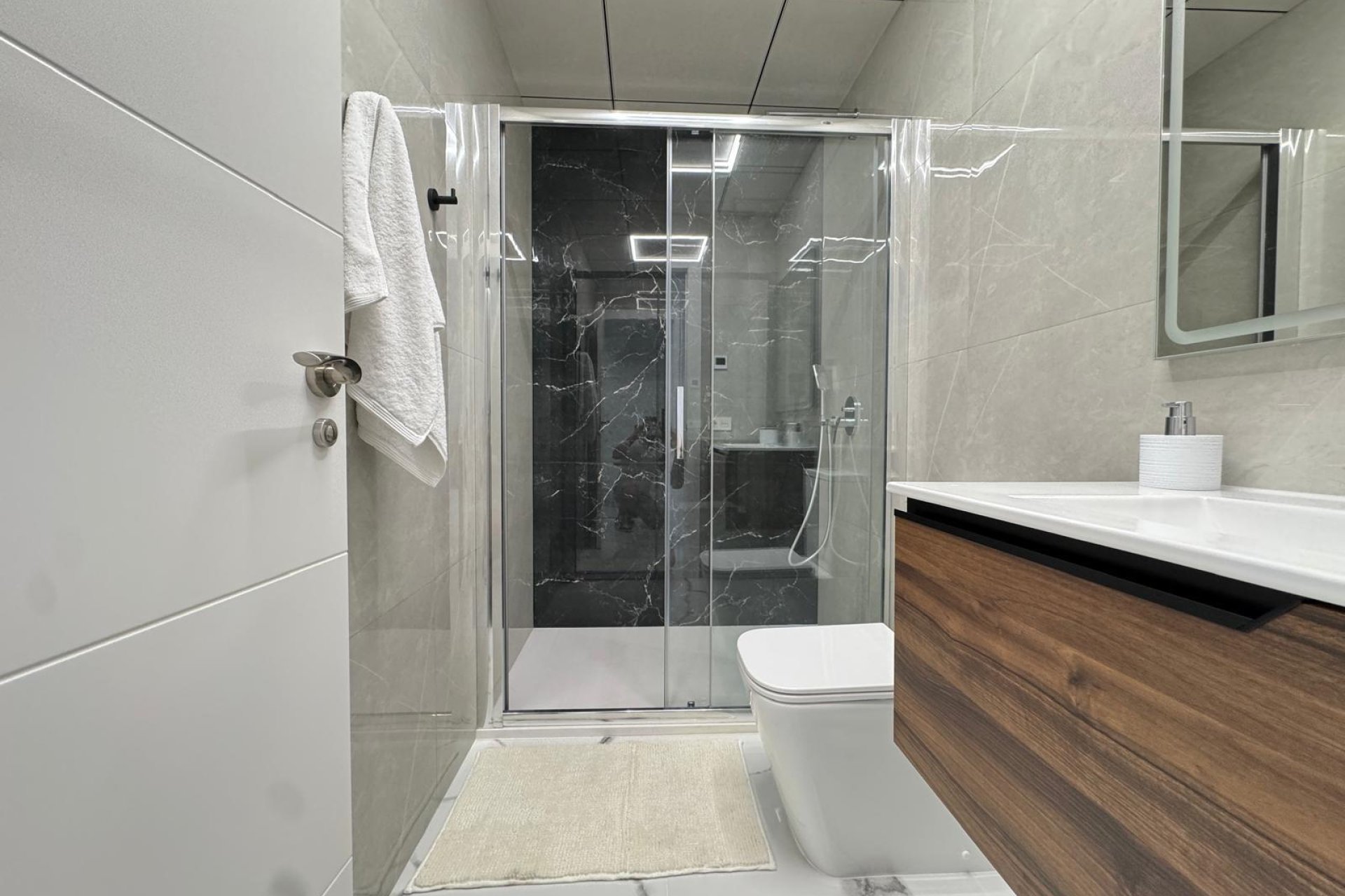 Revente - Apartment -
Torrevieja - Estacion De Autobuses