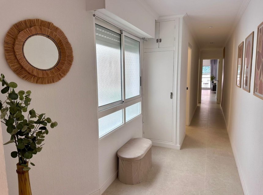 Revente - Apartment -
Torrevieja - Estacion De Autobuses