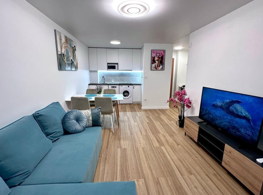 Revente - Apartment -
Torrevieja - Estacion De Autobuses