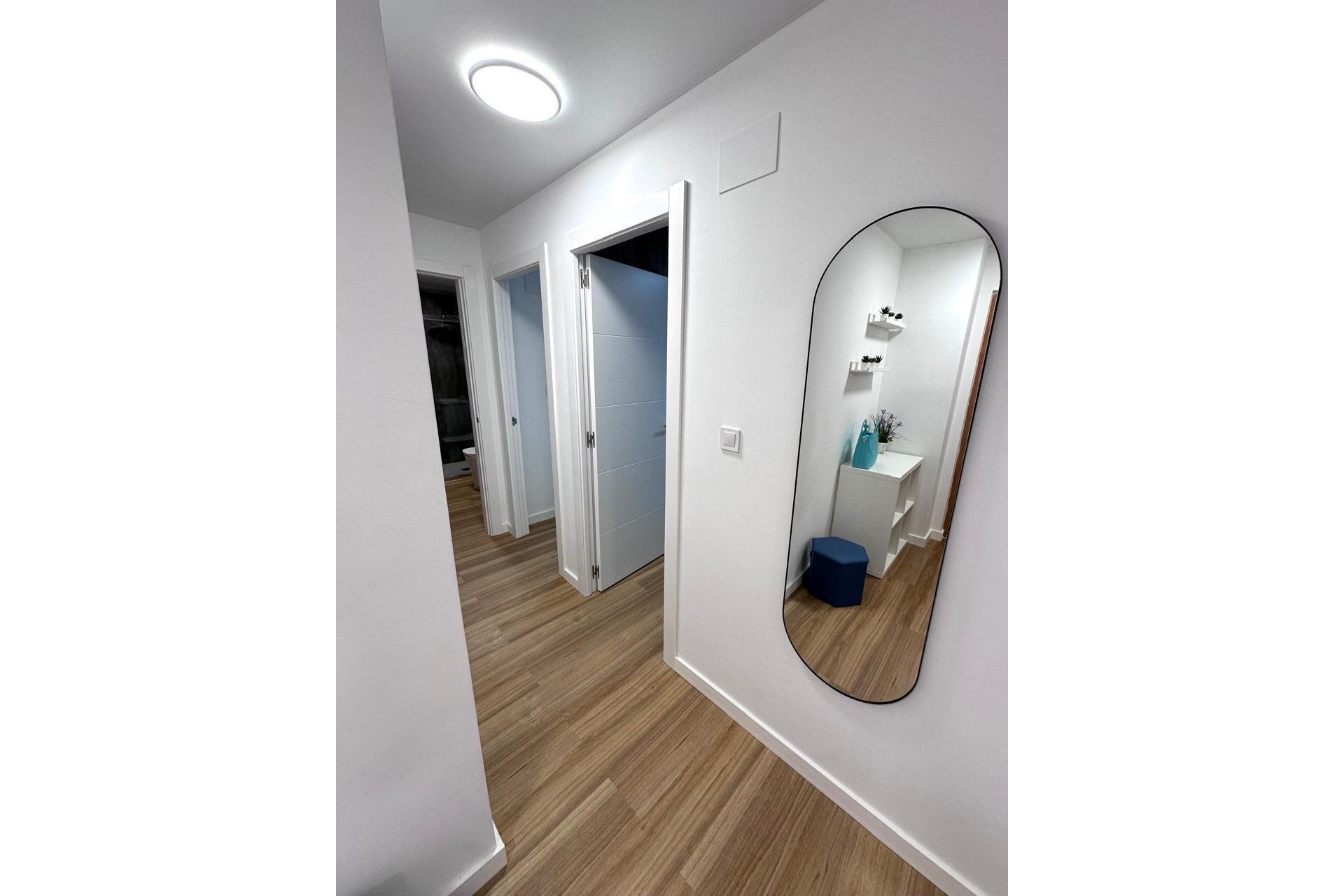 Revente - Apartment -
Torrevieja - Estacion De Autobuses