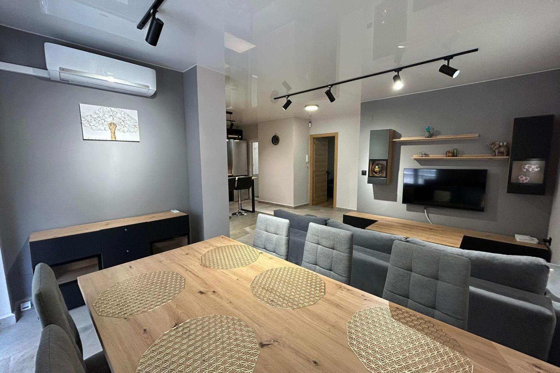 Revente - Apartment -
Torrevieja - Estacion De Autobuses