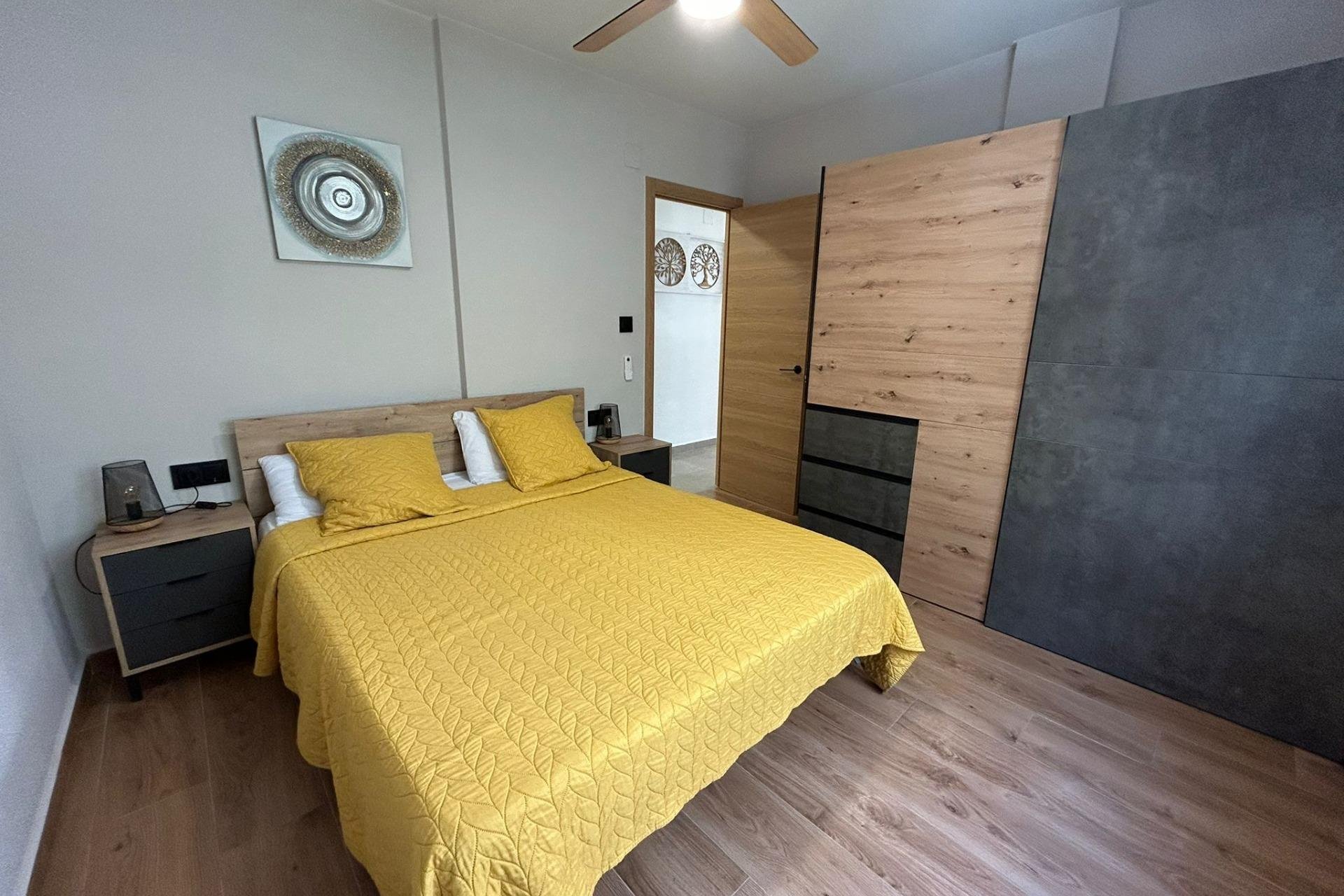Revente - Apartment -
Torrevieja - Estacion De Autobuses