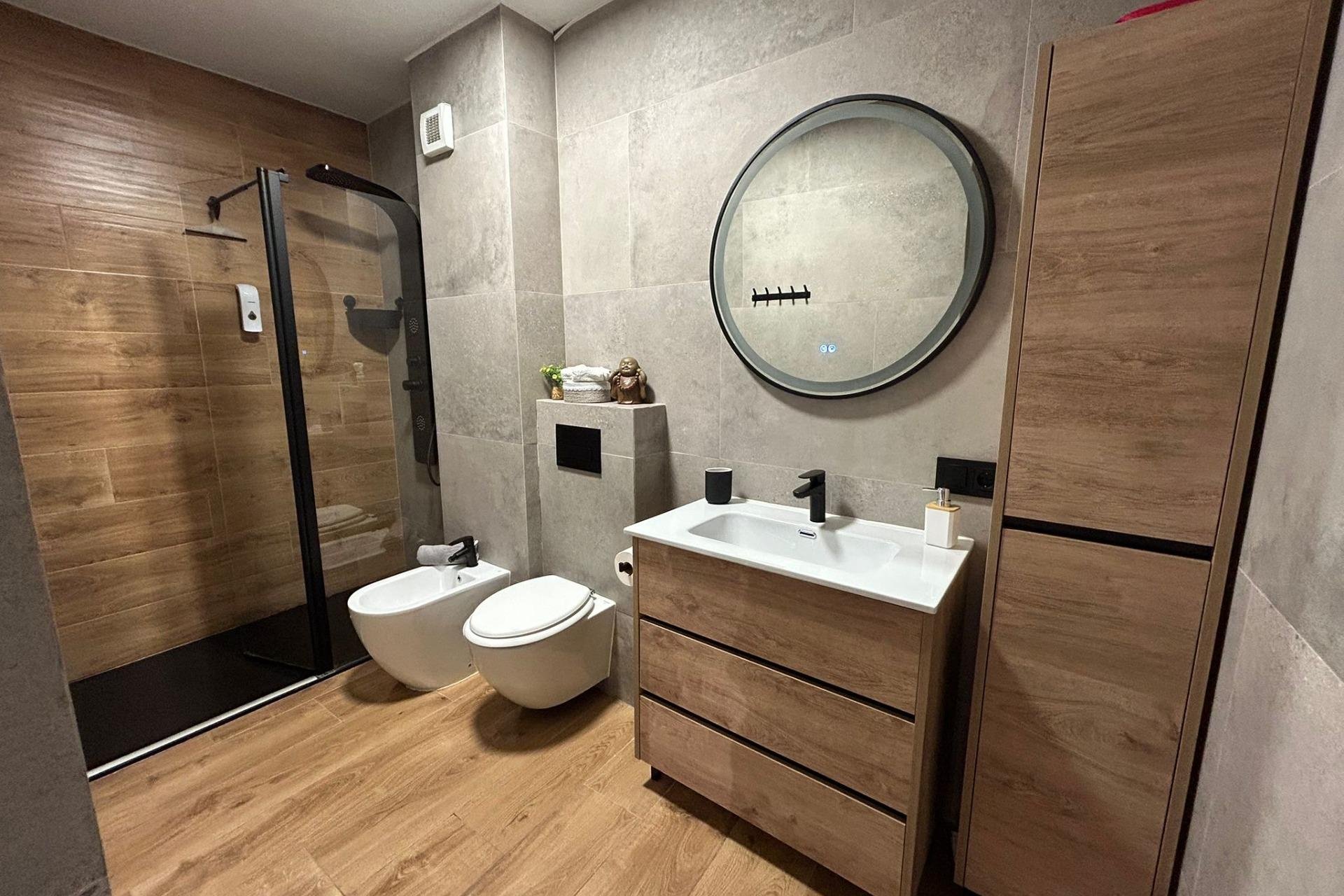 Revente - Apartment -
Torrevieja - Estacion De Autobuses