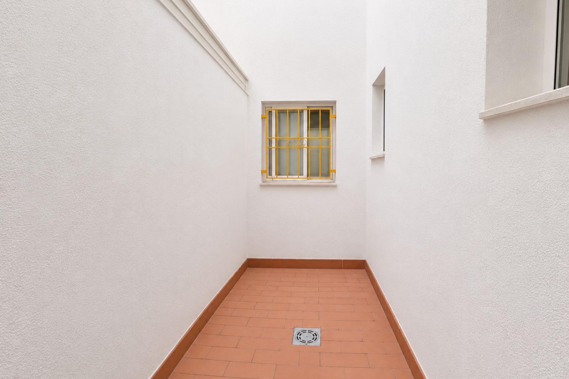 Revente - Apartment -
Torrevieja - Estacion De Autobuses