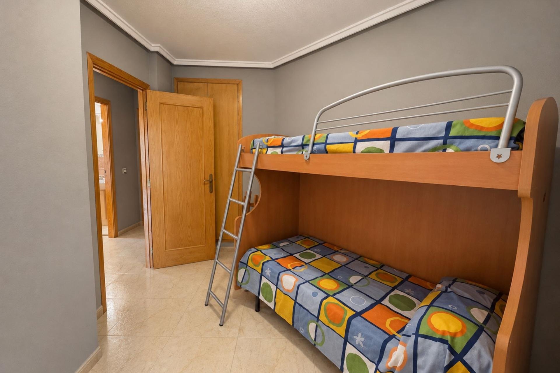 Revente - Apartment -
Torrevieja - Estacion De Autobuses
