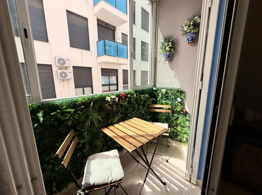 Revente - Apartment -
Torrevieja - Estacion De Autobuses