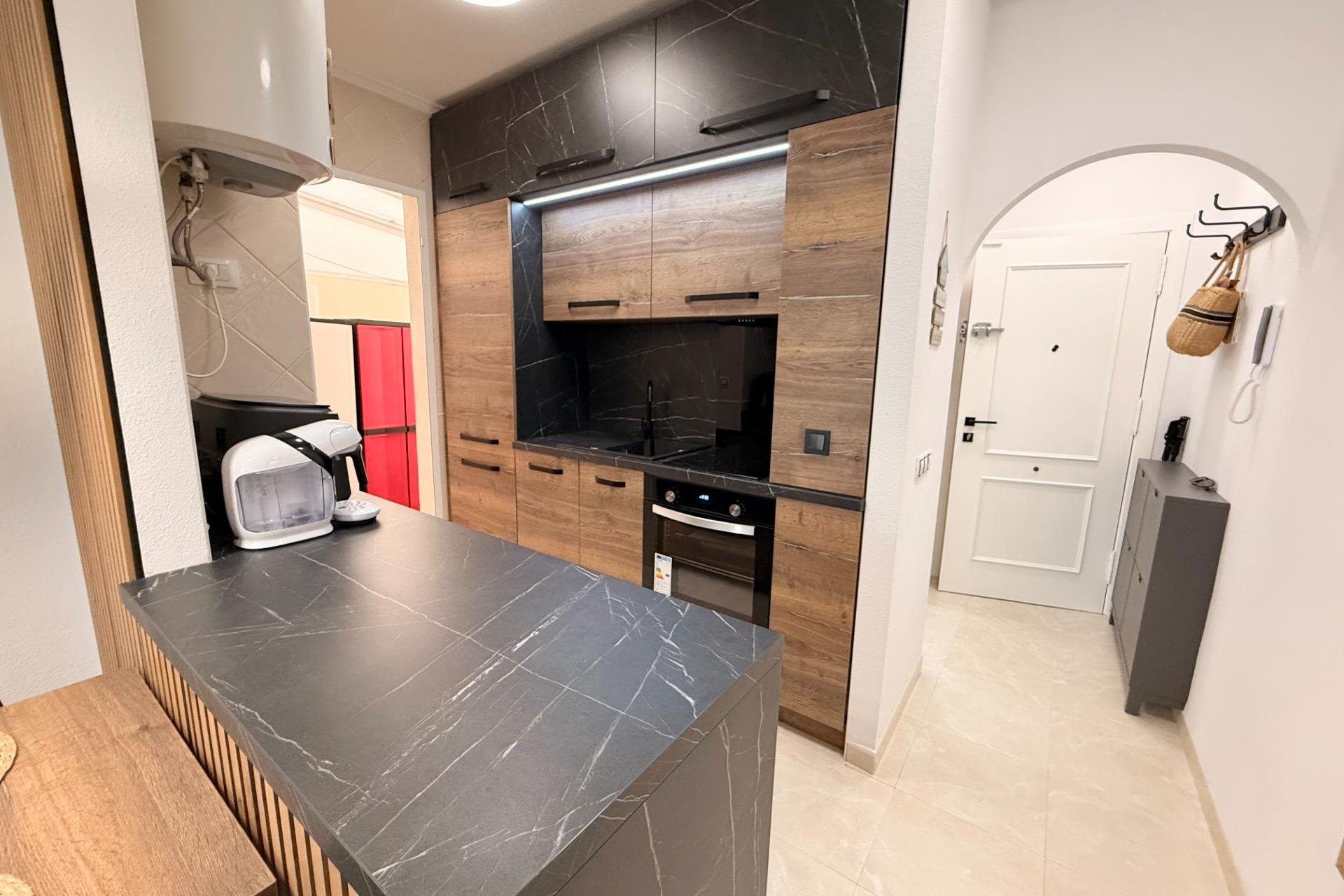 Revente - Apartment -
Torrevieja - Estacion De Autobuses