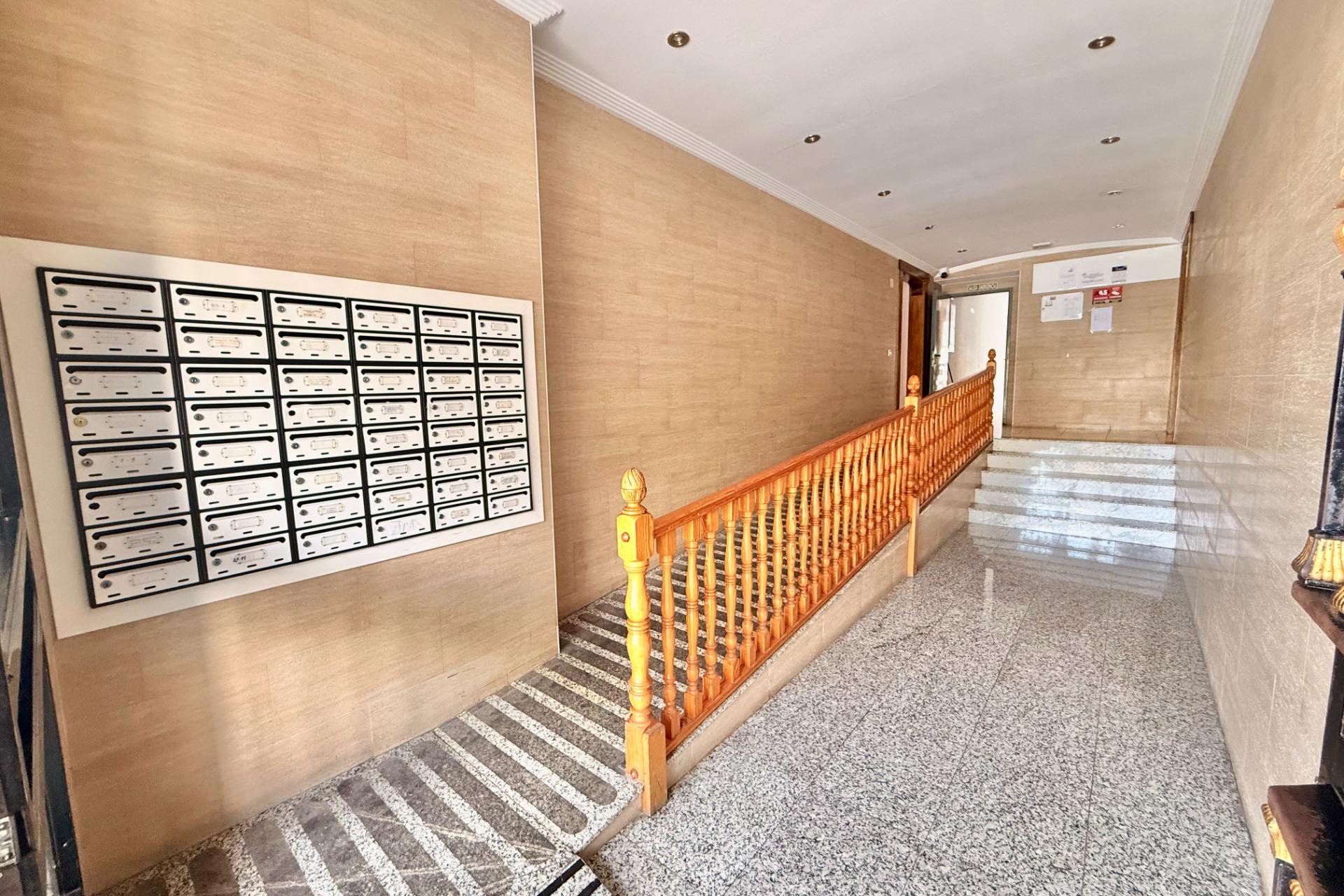 Revente - Apartment -
Torrevieja - Estacion De Autobuses
