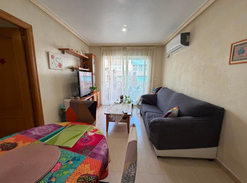 Revente - Apartment -
Torrevieja - Estacion De Autobuses