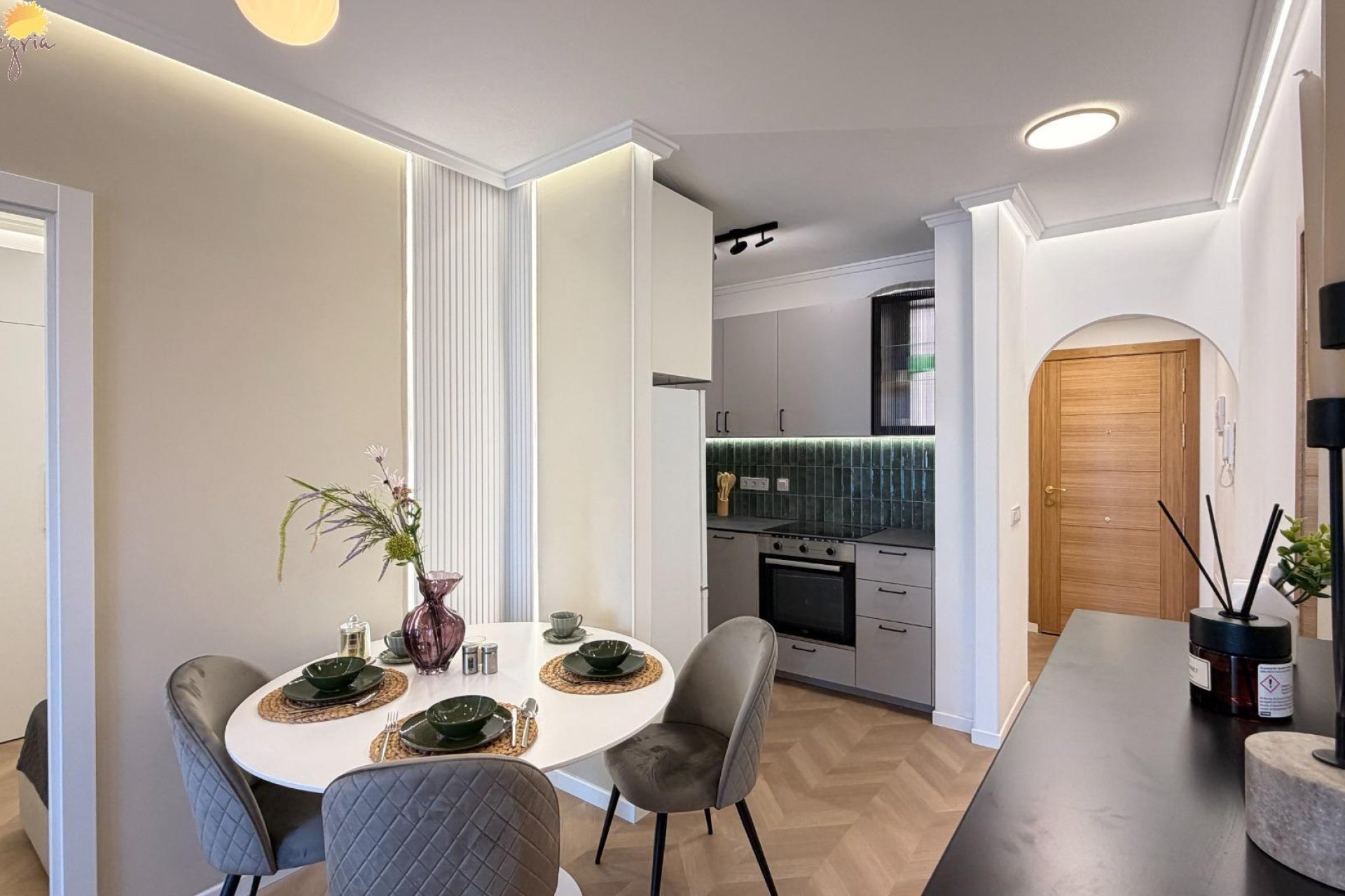 Revente - Apartment -
Torrevieja - Estacion De Autobuses