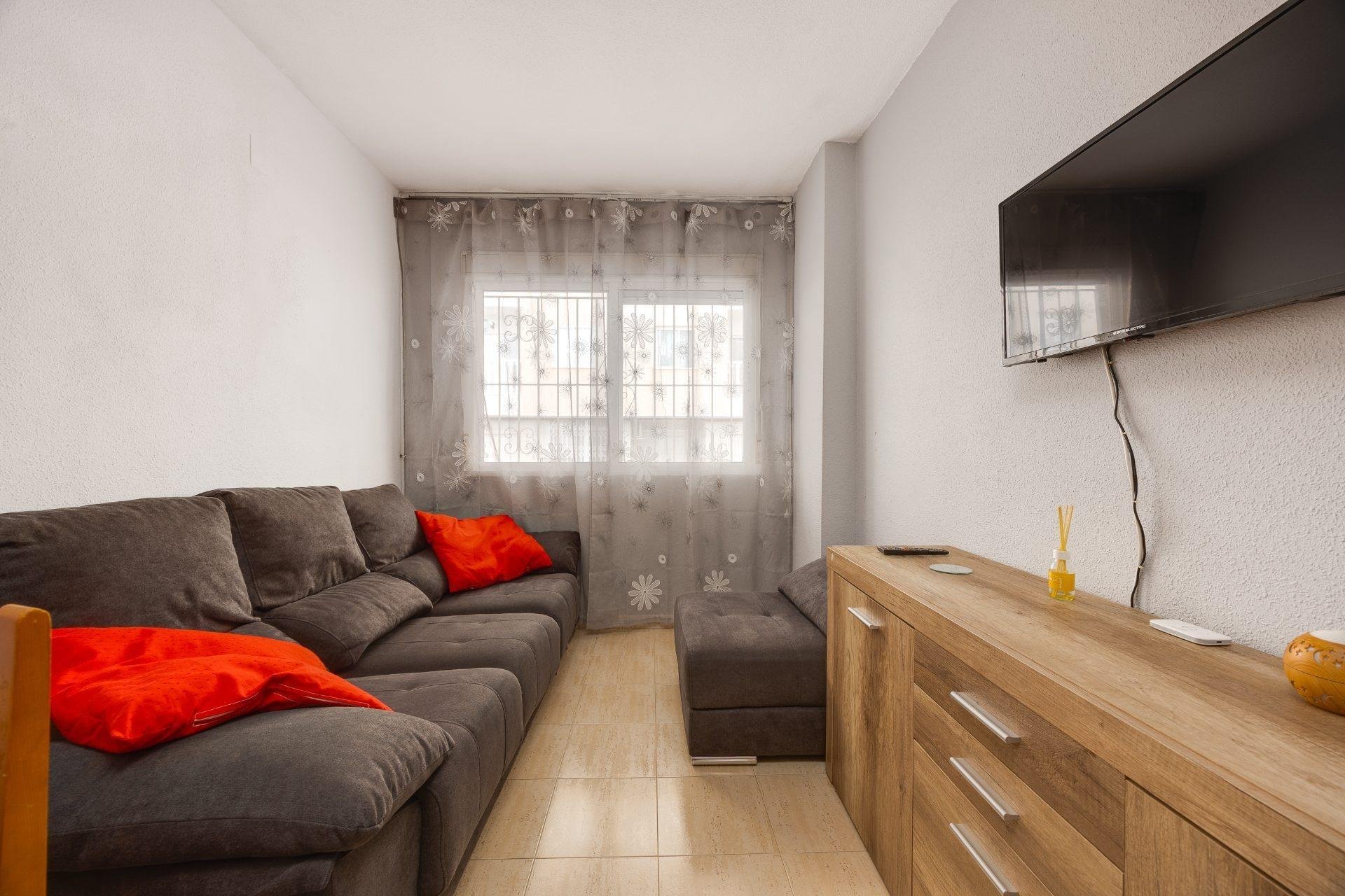 Revente - Apartment -
Torrevieja - Estacion De Autobuses