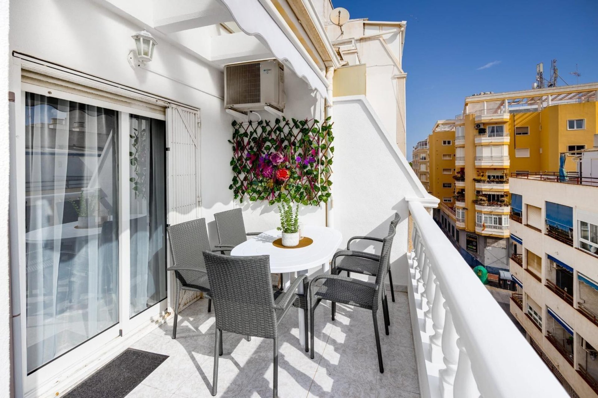 Revente - Apartment -
Torrevieja - Estacion De Autobuses