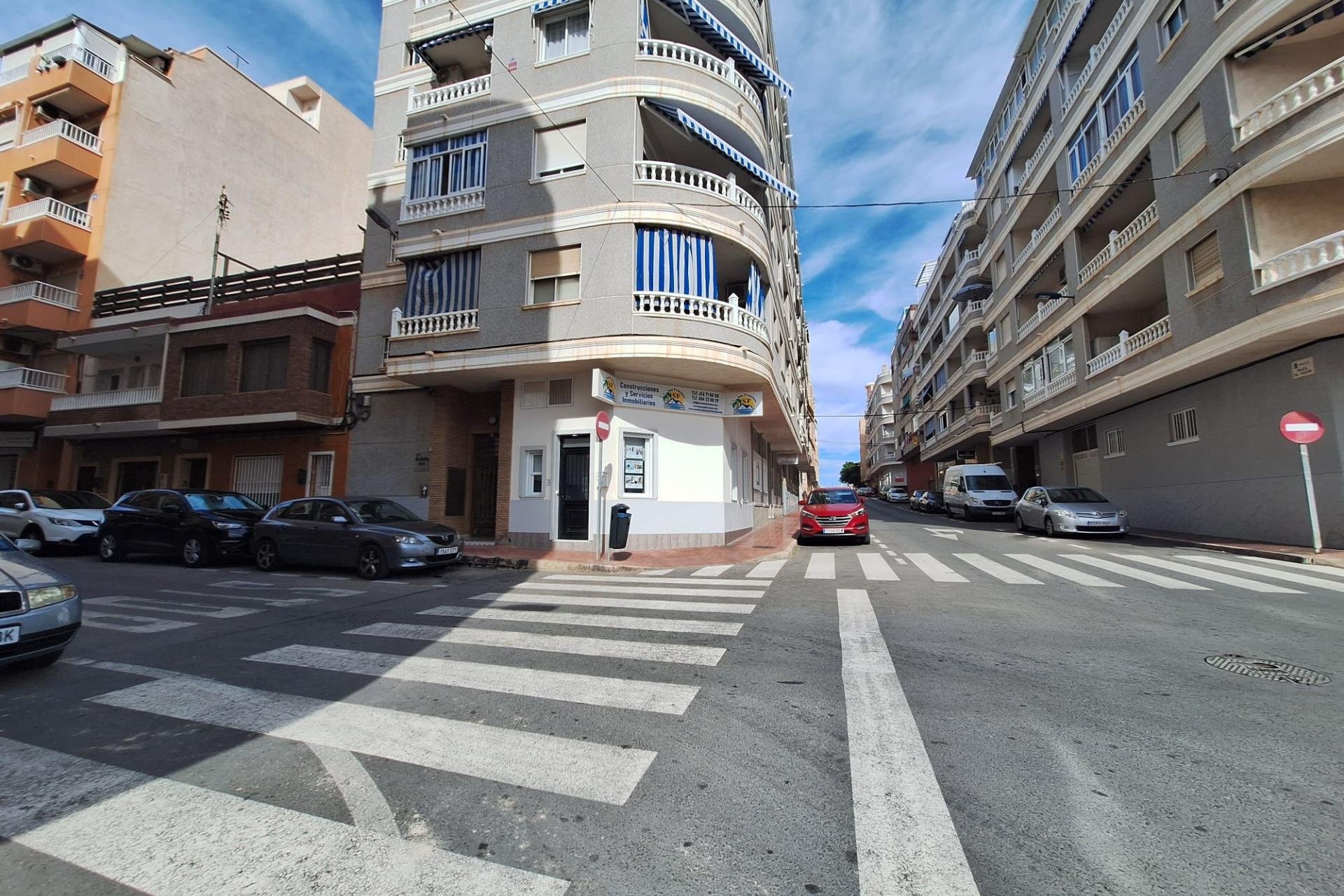 Revente - Apartment -
Torrevieja - Estacion De Autobuses