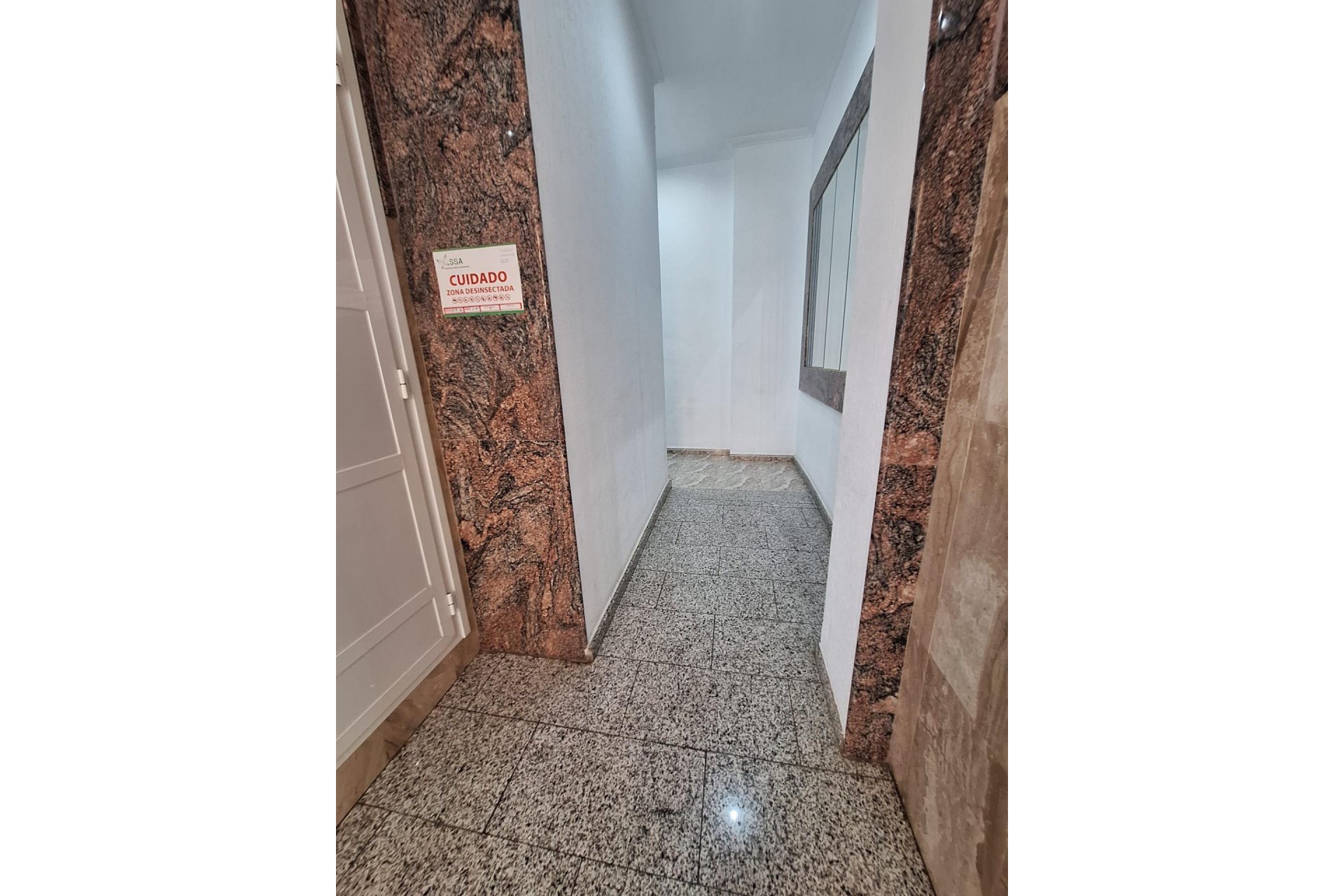 Revente - Apartment -
Torrevieja - Estacion De Autobuses