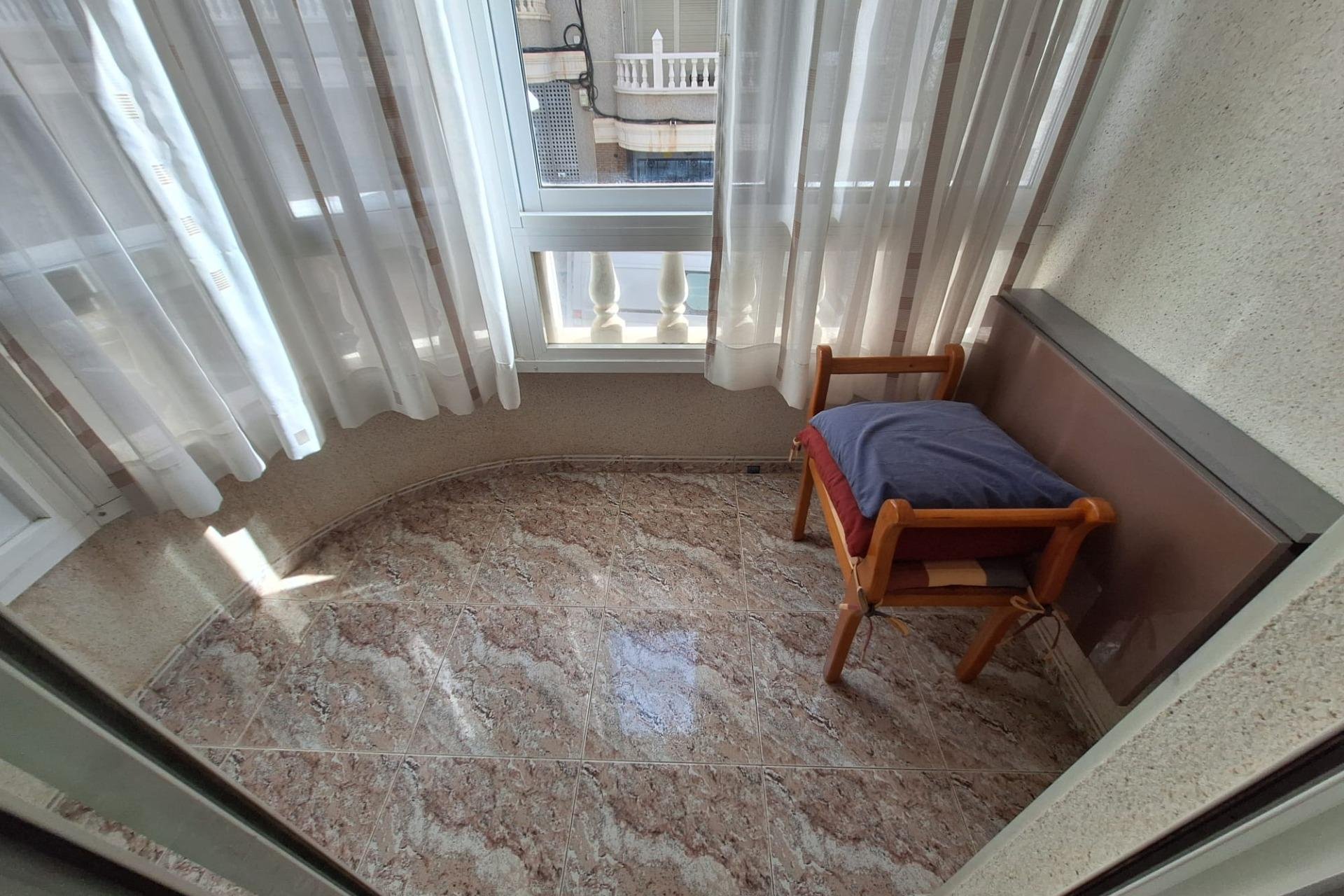 Revente - Apartment -
Torrevieja - Estacion De Autobuses
