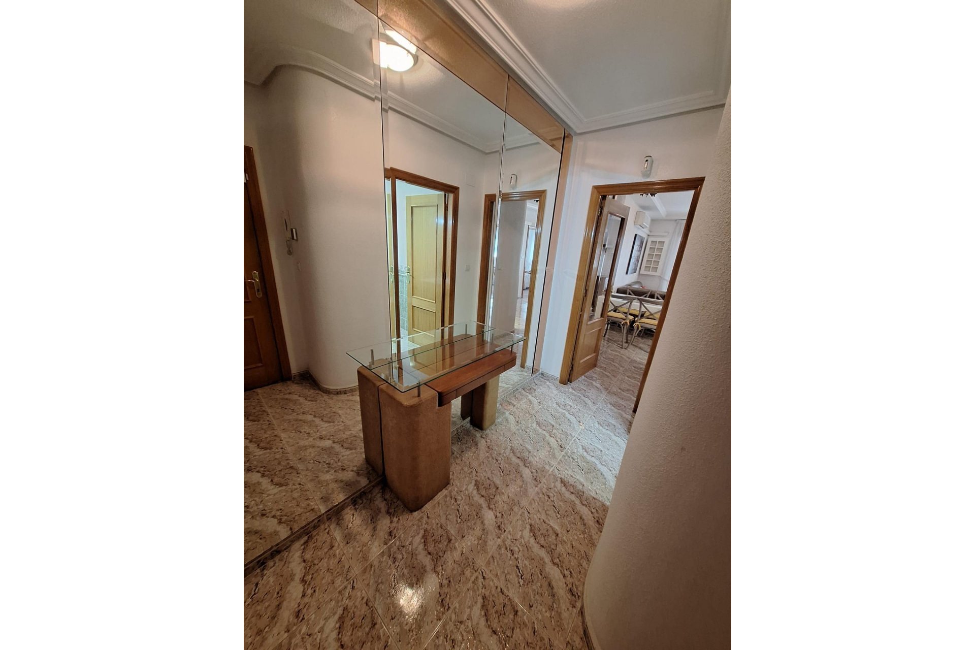 Revente - Apartment -
Torrevieja - Estacion De Autobuses