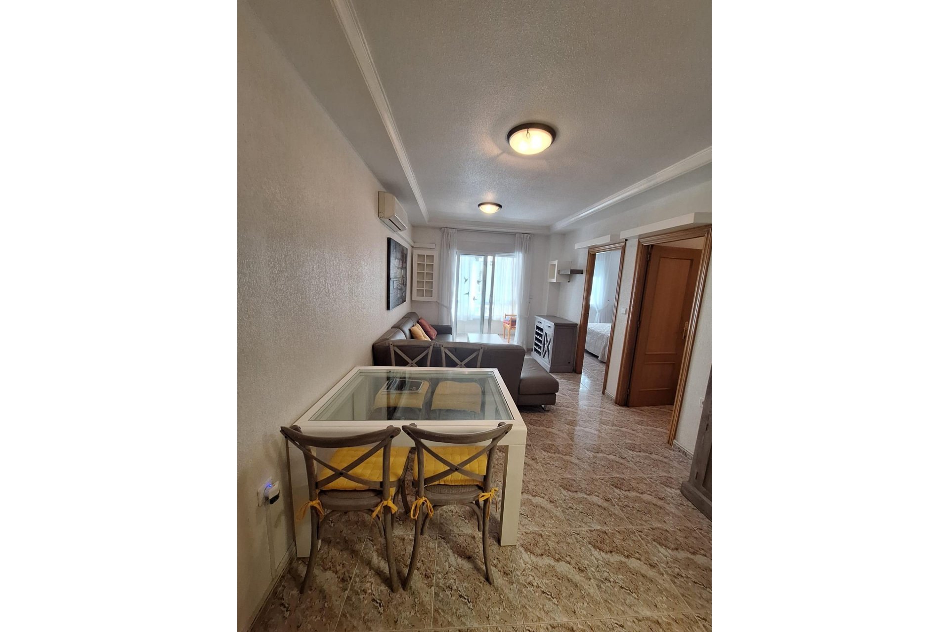 Revente - Apartment -
Torrevieja - Estacion De Autobuses