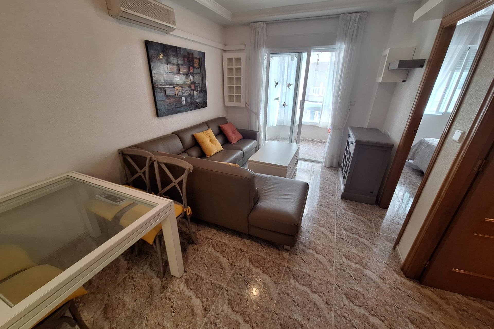 Revente - Apartment -
Torrevieja - Estacion De Autobuses