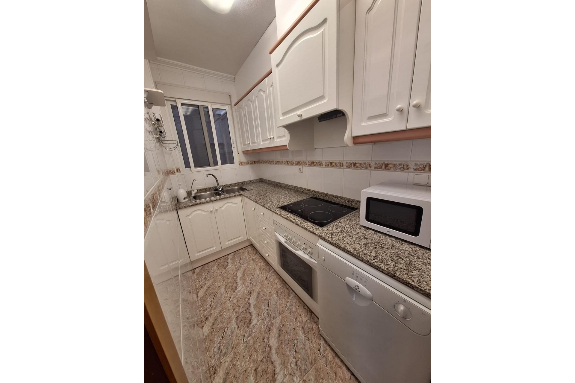 Revente - Apartment -
Torrevieja - Estacion De Autobuses