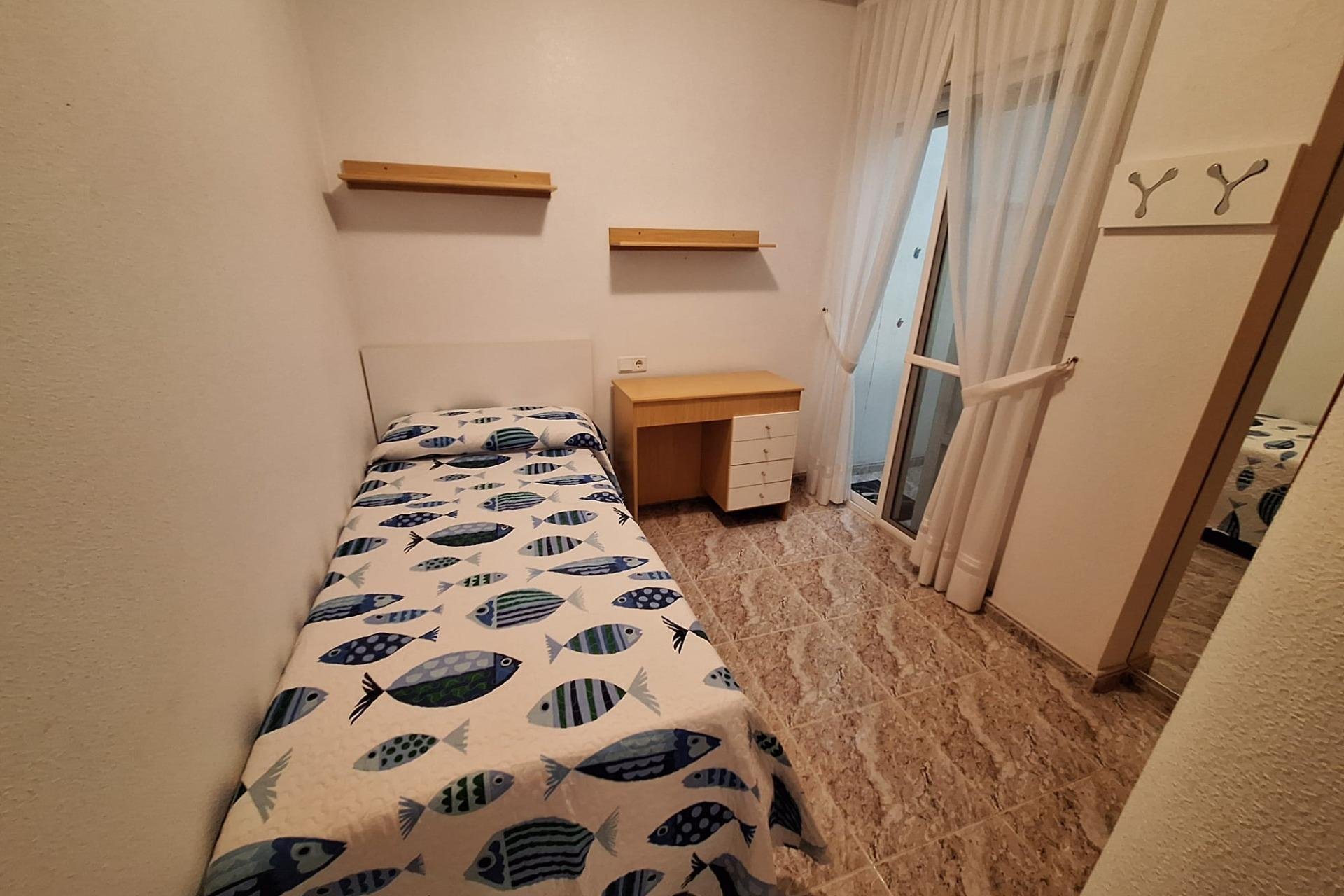 Revente - Apartment -
Torrevieja - Estacion De Autobuses