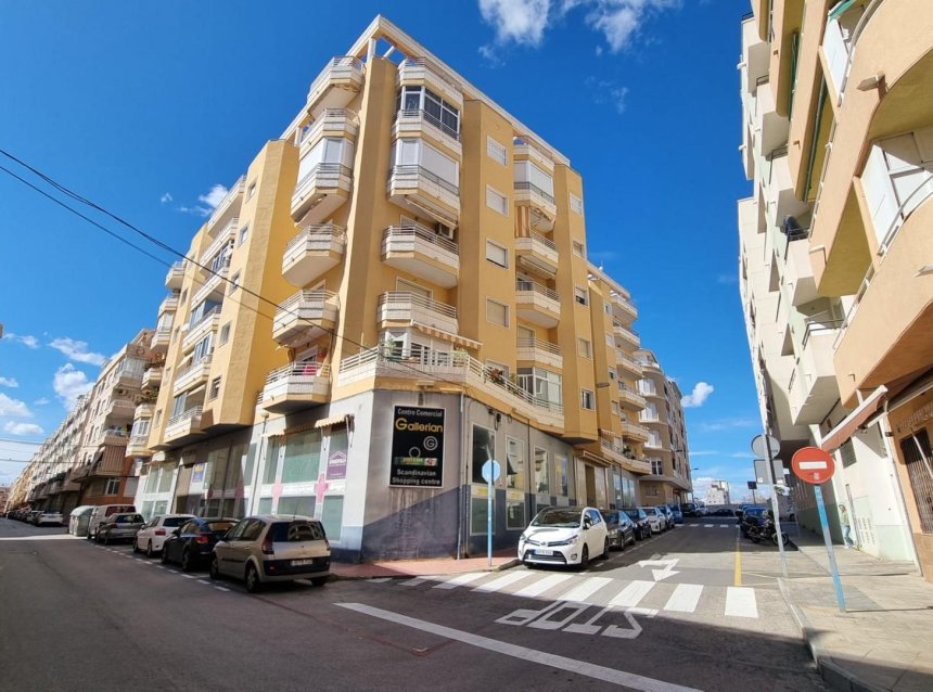 Revente - Apartment -
Torrevieja - Habaneras