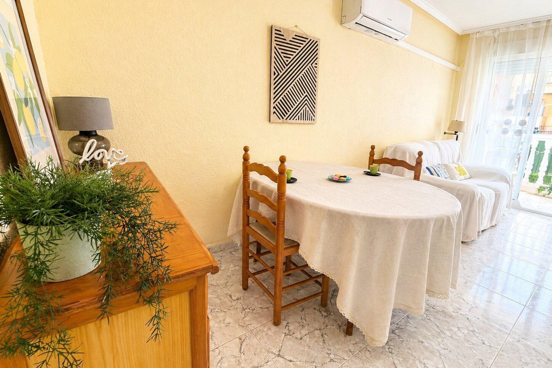 Revente - Apartment -
Torrevieja - Habaneras