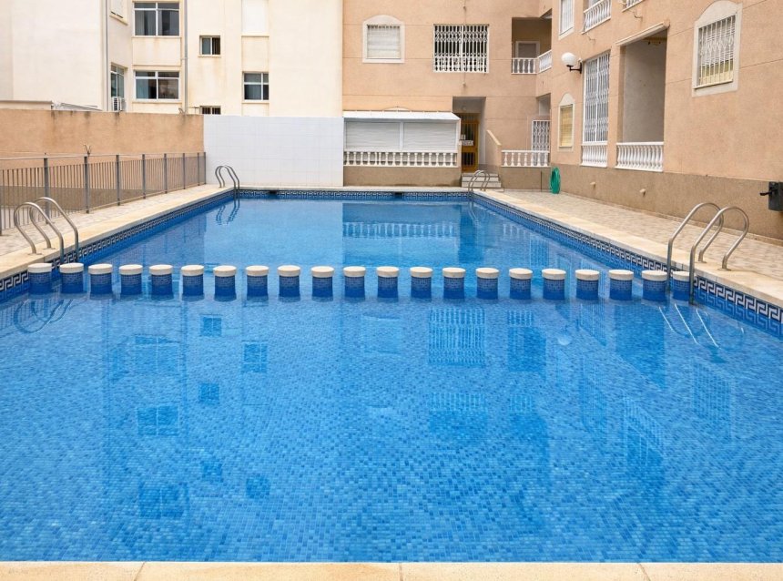 Revente - Apartment -
Torrevieja - Habaneras