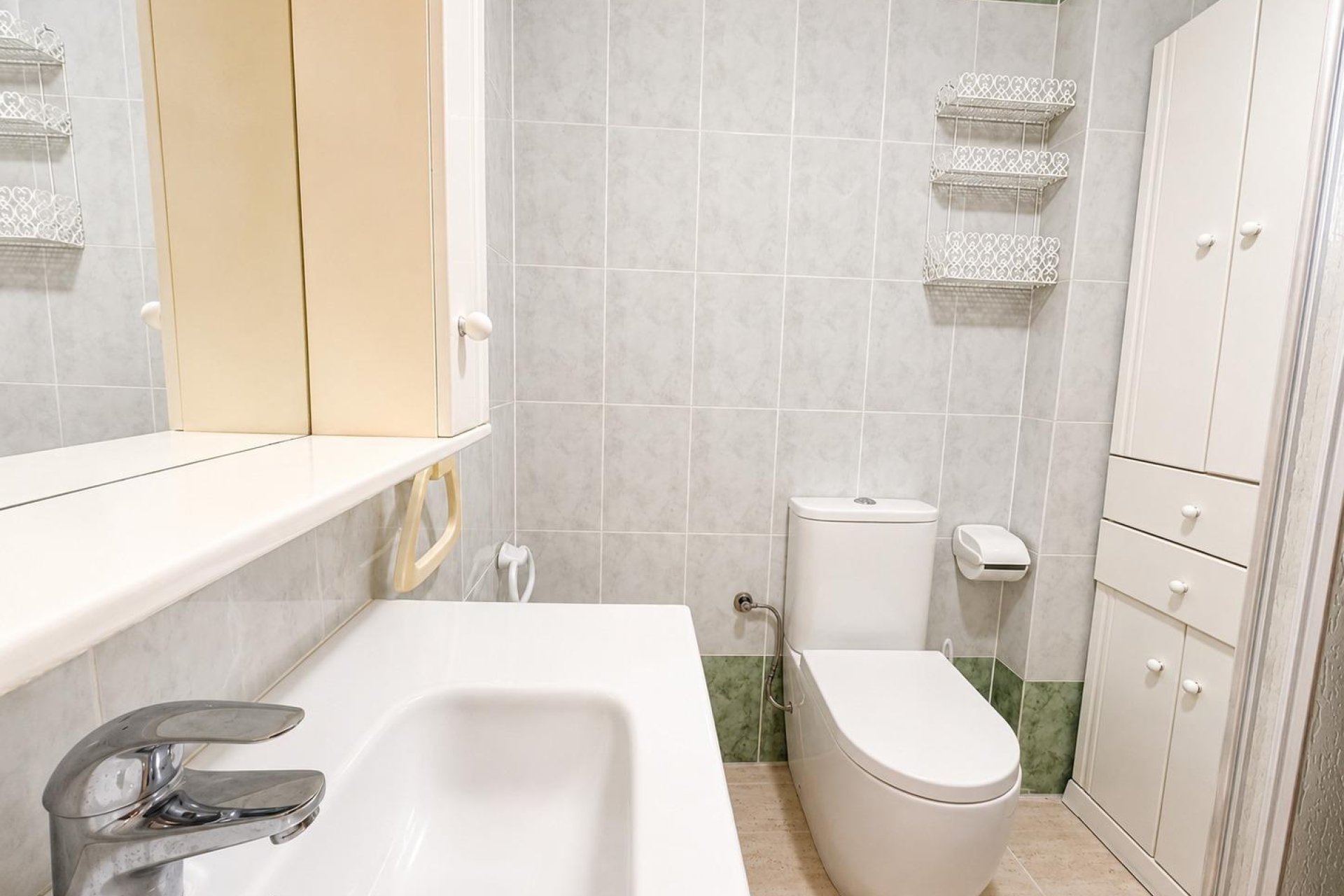 Revente - Apartment -
Torrevieja - Habaneras