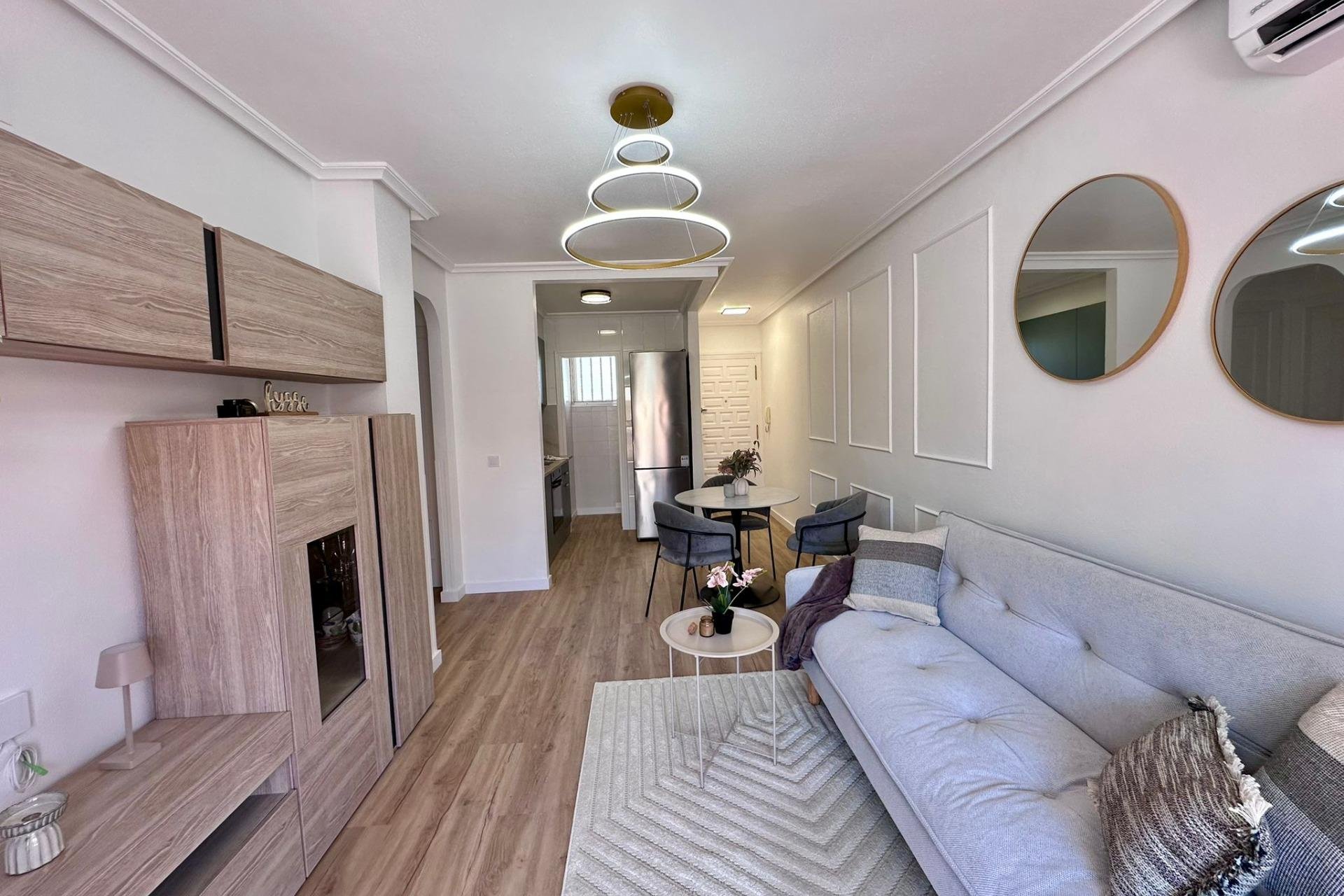 Revente - Apartment -
Torrevieja - Habaneras