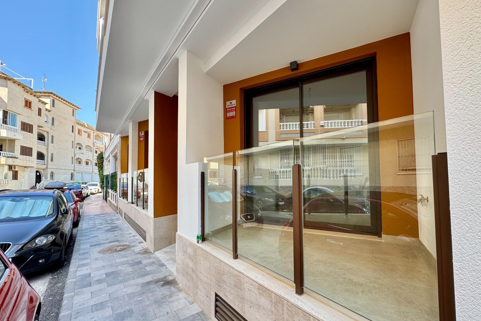 Revente - Apartment -
Torrevieja - Habaneras