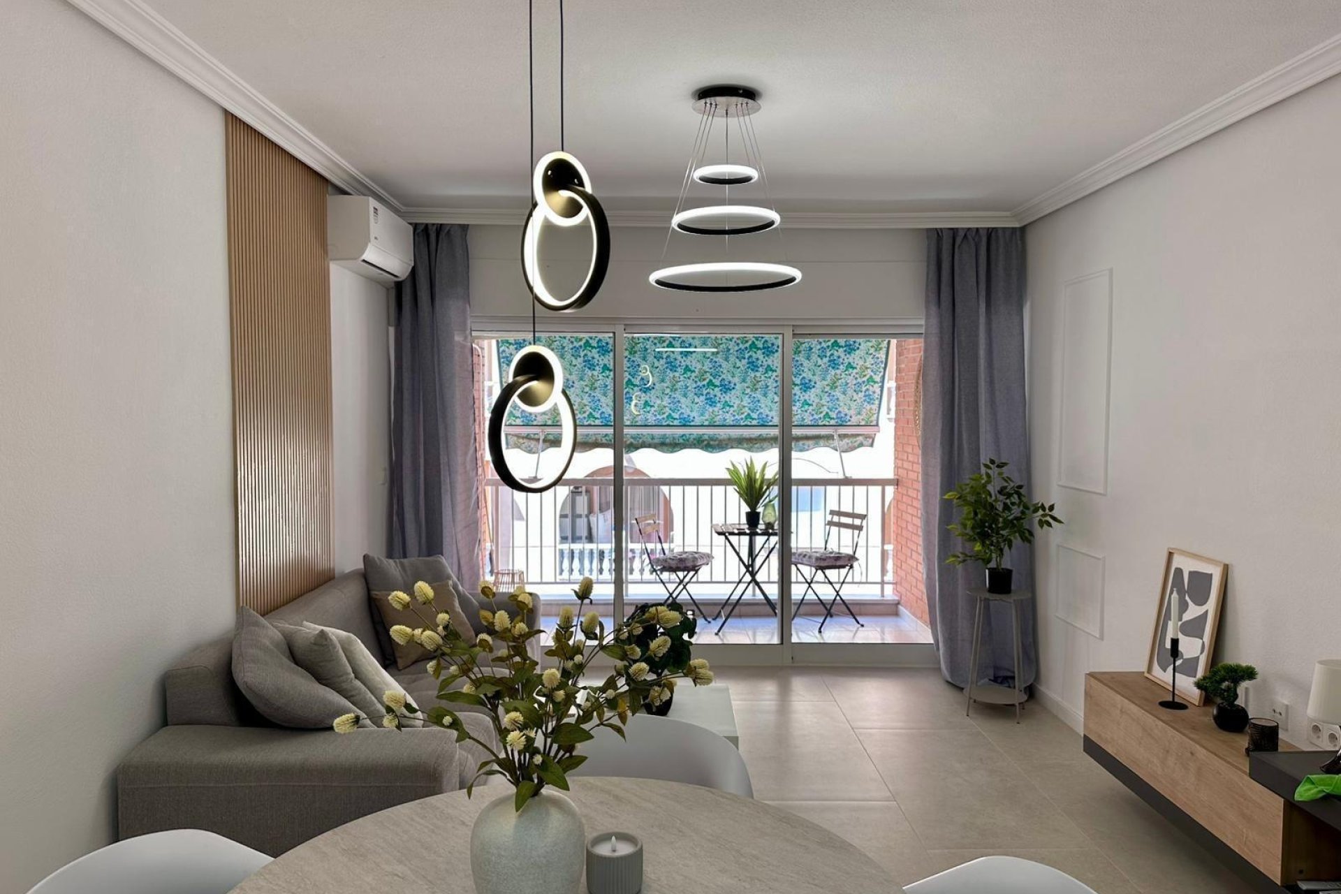 Revente - Apartment -
Torrevieja - Habaneras