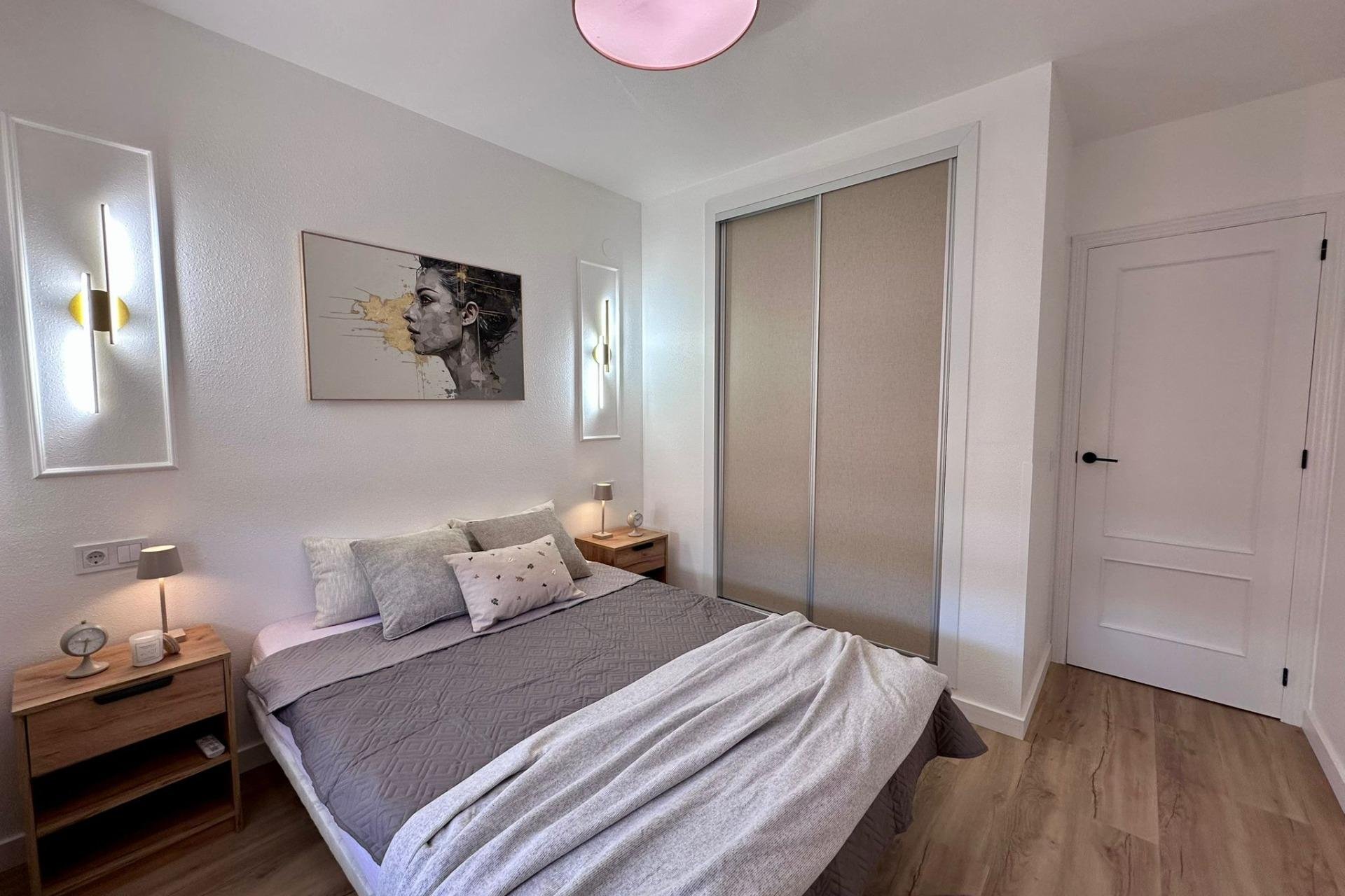 Revente - Apartment -
Torrevieja - Habaneras