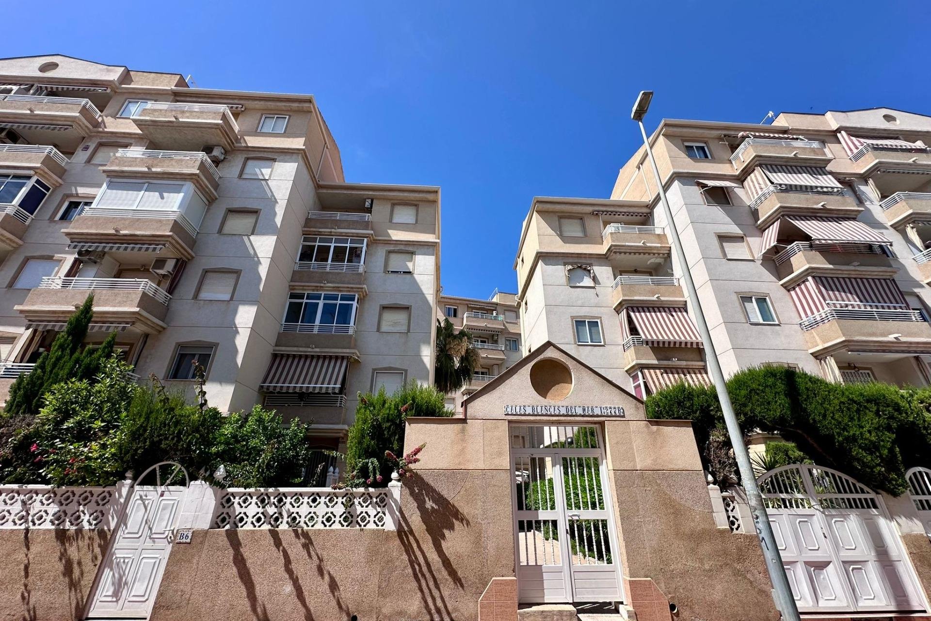 Revente - Apartment -
Torrevieja - Habaneras
