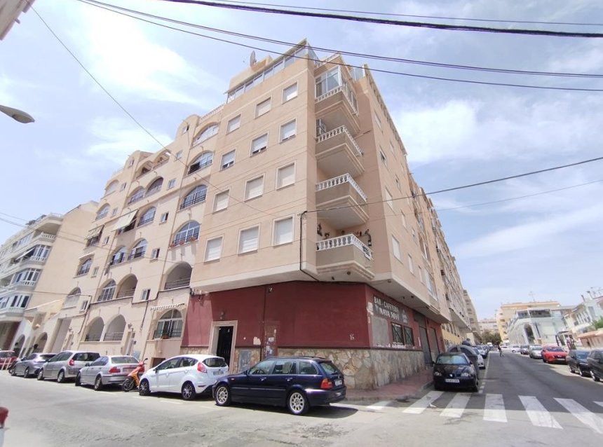 Revente - Apartment -
Torrevieja - Habaneras