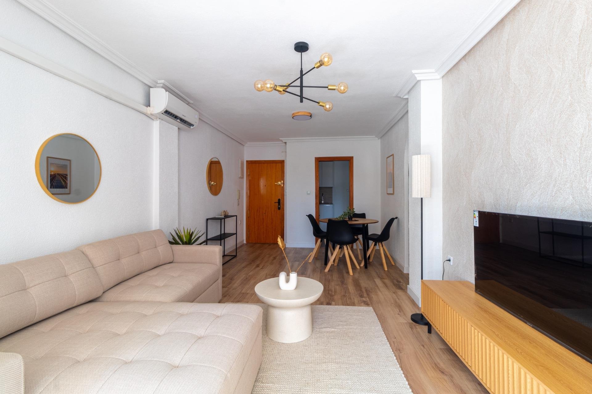 Revente - Apartment -
Torrevieja - La Mata Pueblo