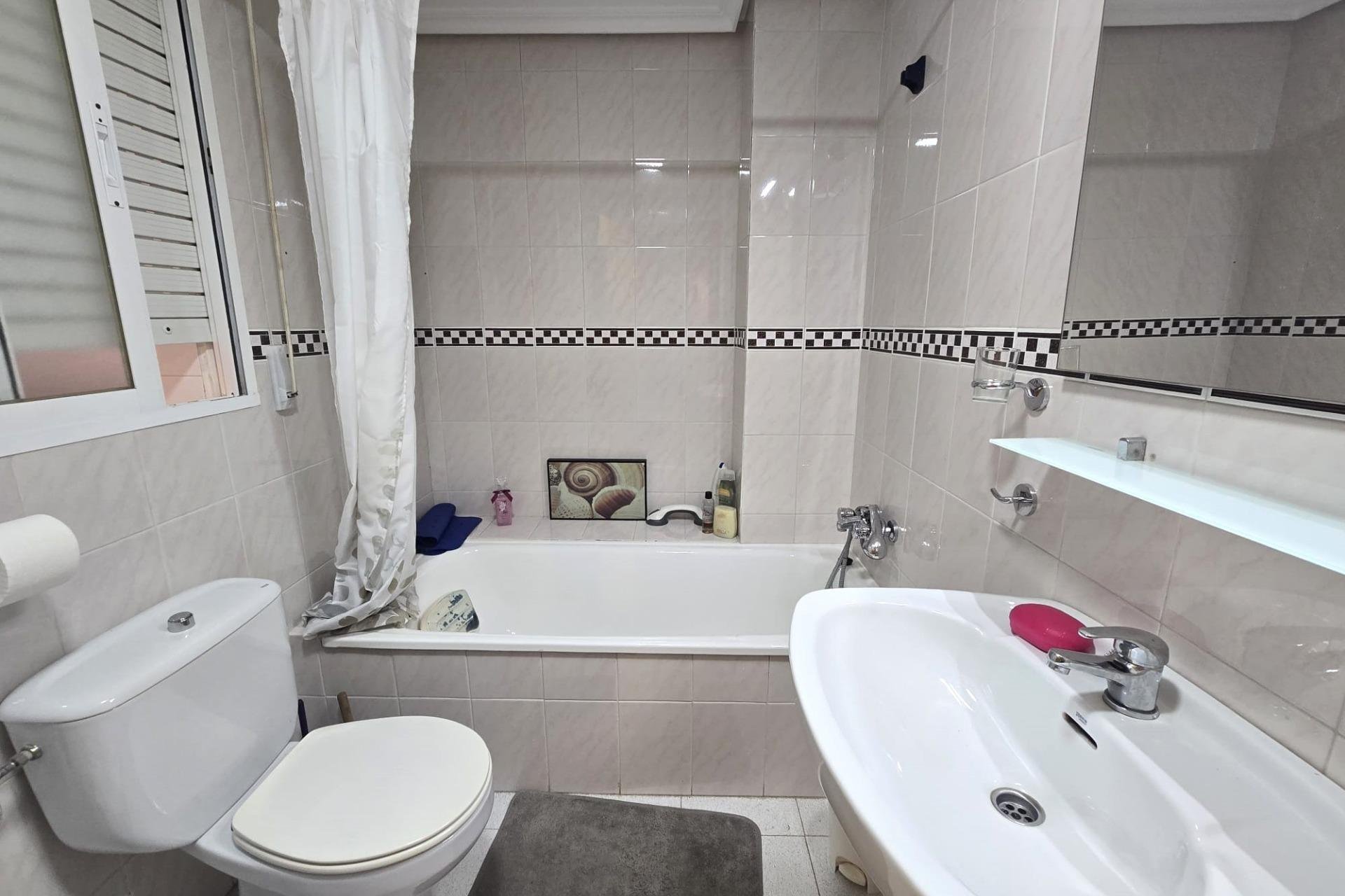 Revente - Apartment -
Torrevieja - La Mata Pueblo