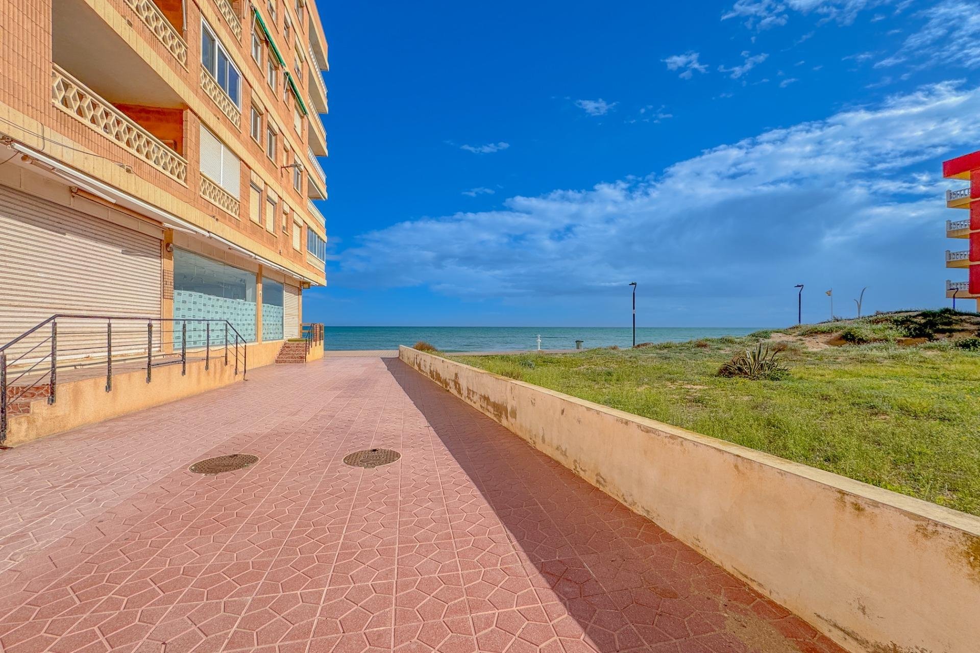 Revente - Apartment -
Torrevieja - La Mata Pueblo