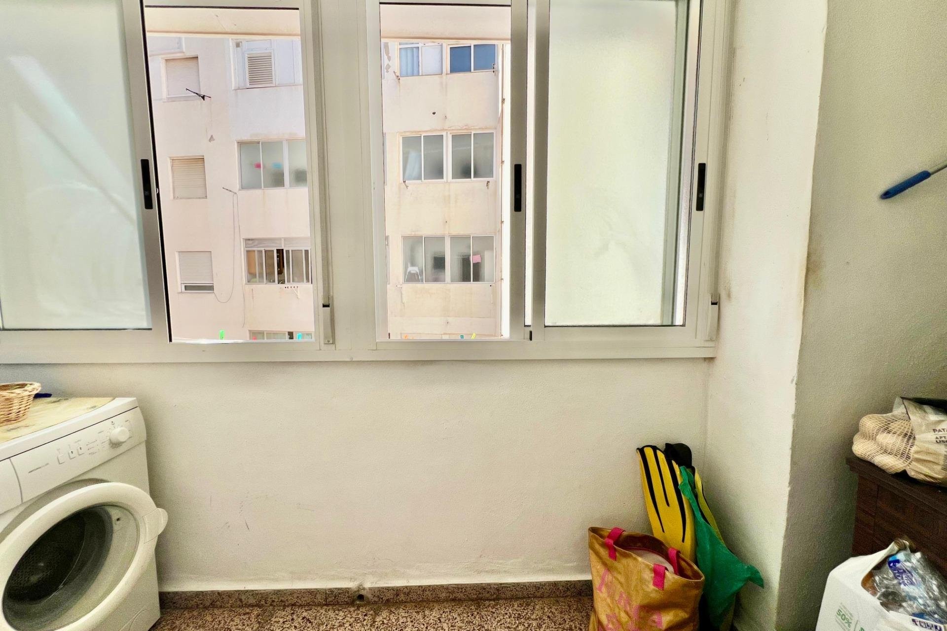 Revente - Apartment -
Torrevieja - La Mata