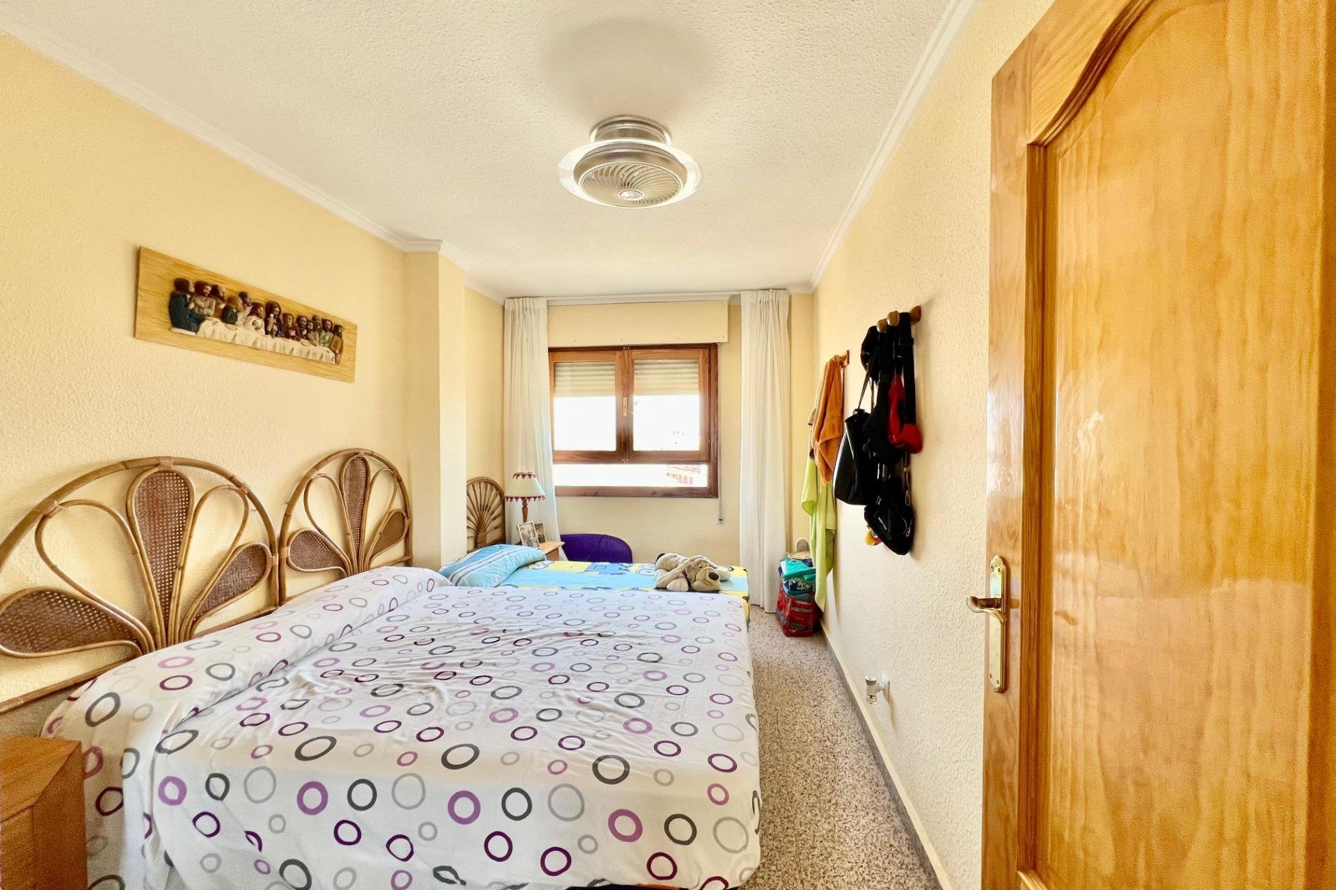 Revente - Apartment -
Torrevieja - La Mata