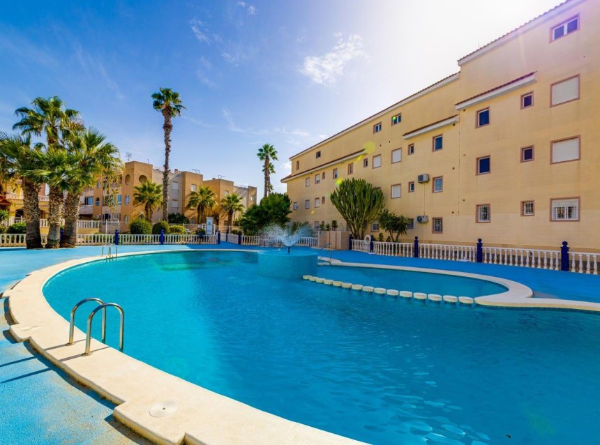 Revente - Apartment -
Torrevieja - La Siesta - El Salado - Torreta