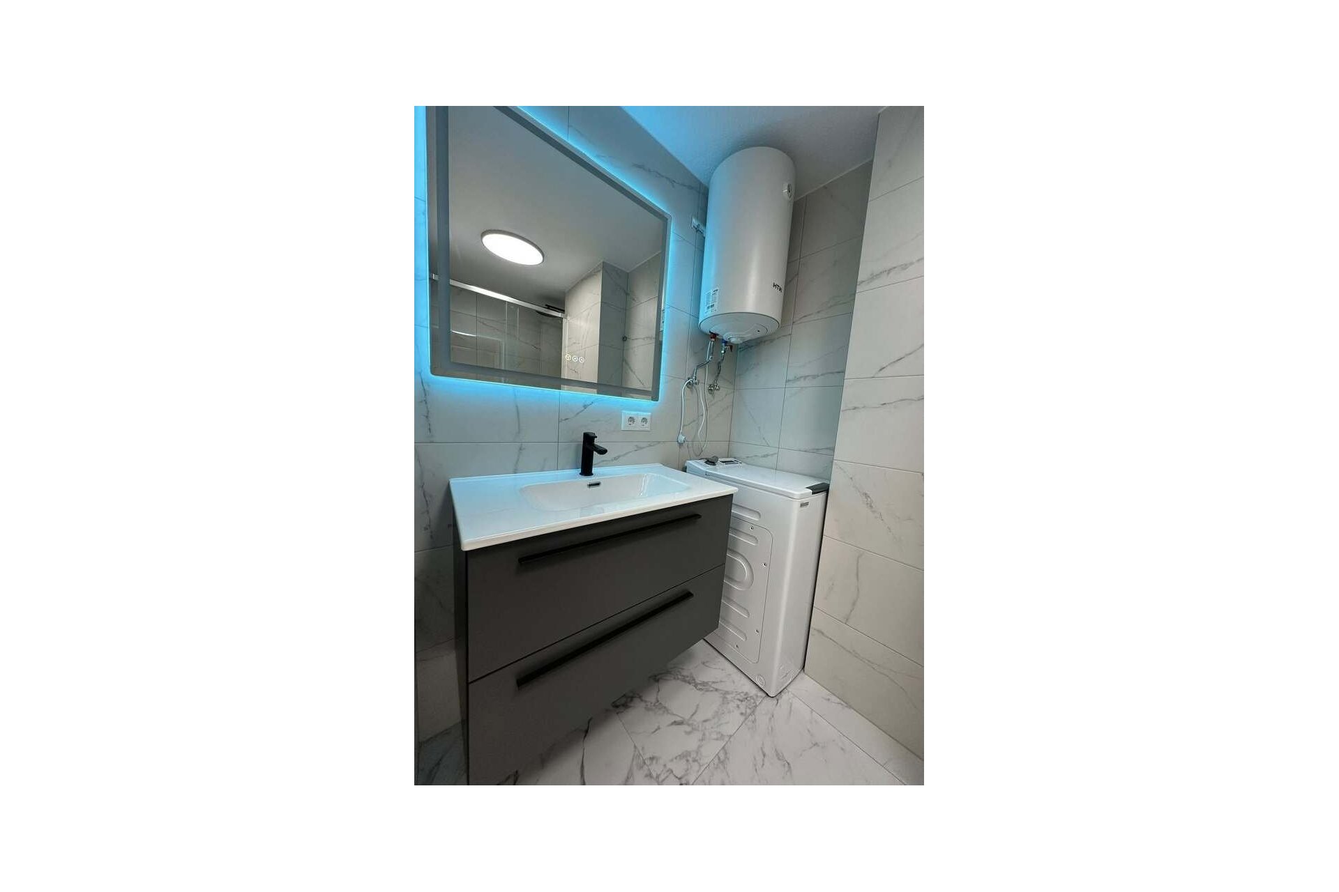 Revente - Apartment -
Torrevieja - La Veleta