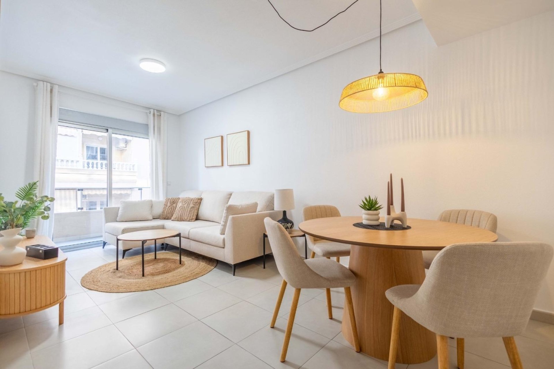 Revente - Apartment -
Torrevieja - Las Calas
