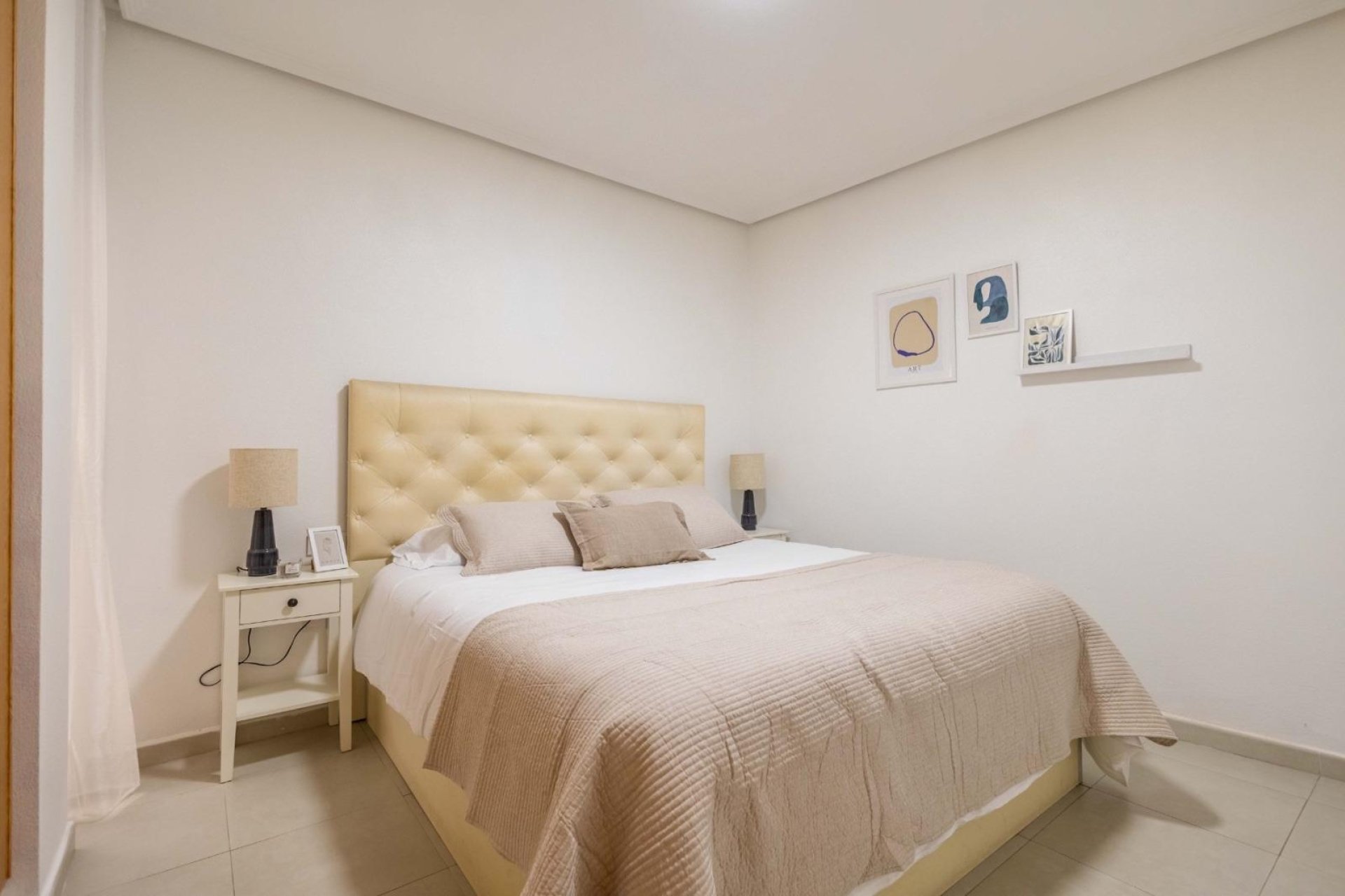 Revente - Apartment -
Torrevieja - Las Calas
