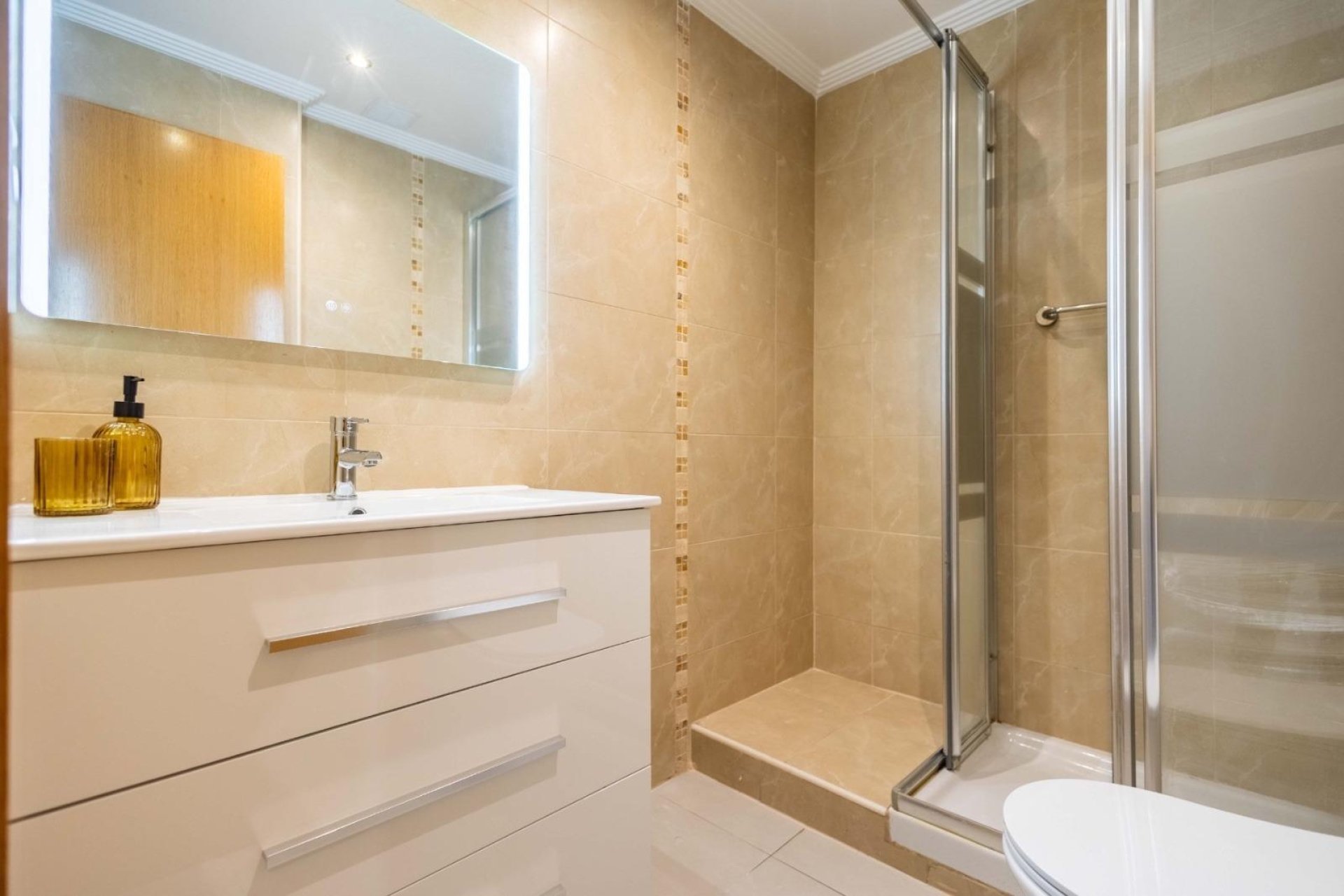 Revente - Apartment -
Torrevieja - Las Calas