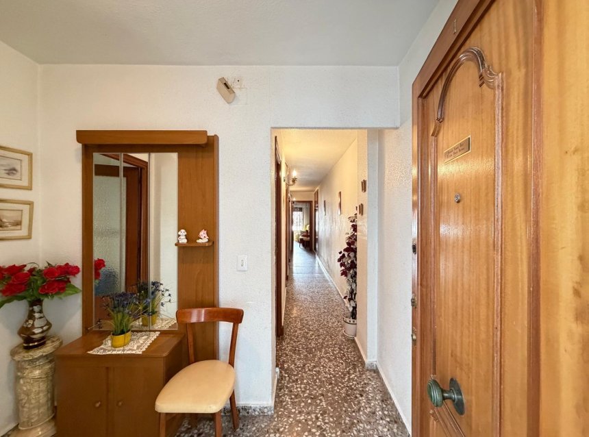 Revente - Apartment -
Torrevieja - Las Piscinas Naturales